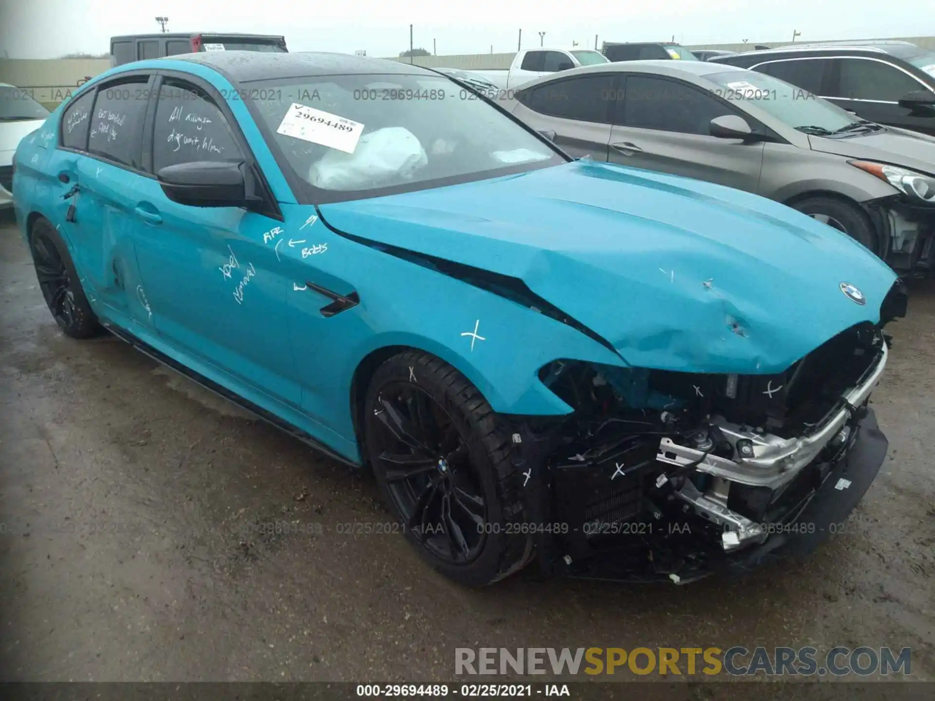 1 Photograph of a damaged car WBS83CH01MCF56155 BMW M5 2021