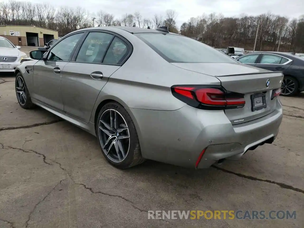 3 Photograph of a damaged car WBS83CH02MCF23021 BMW M5 2021