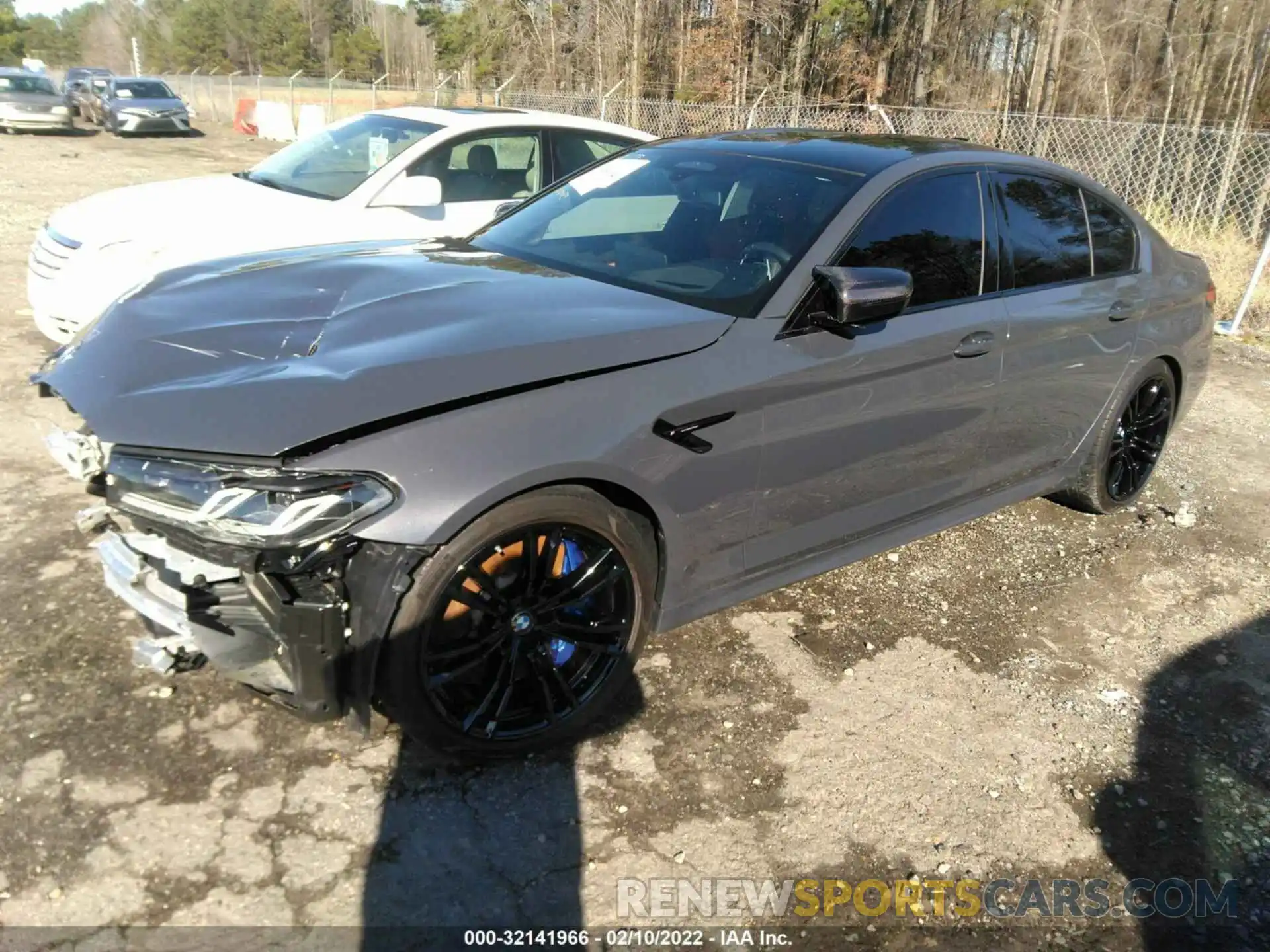 2 Photograph of a damaged car WBS83CH02MCG45135 BMW M5 2021