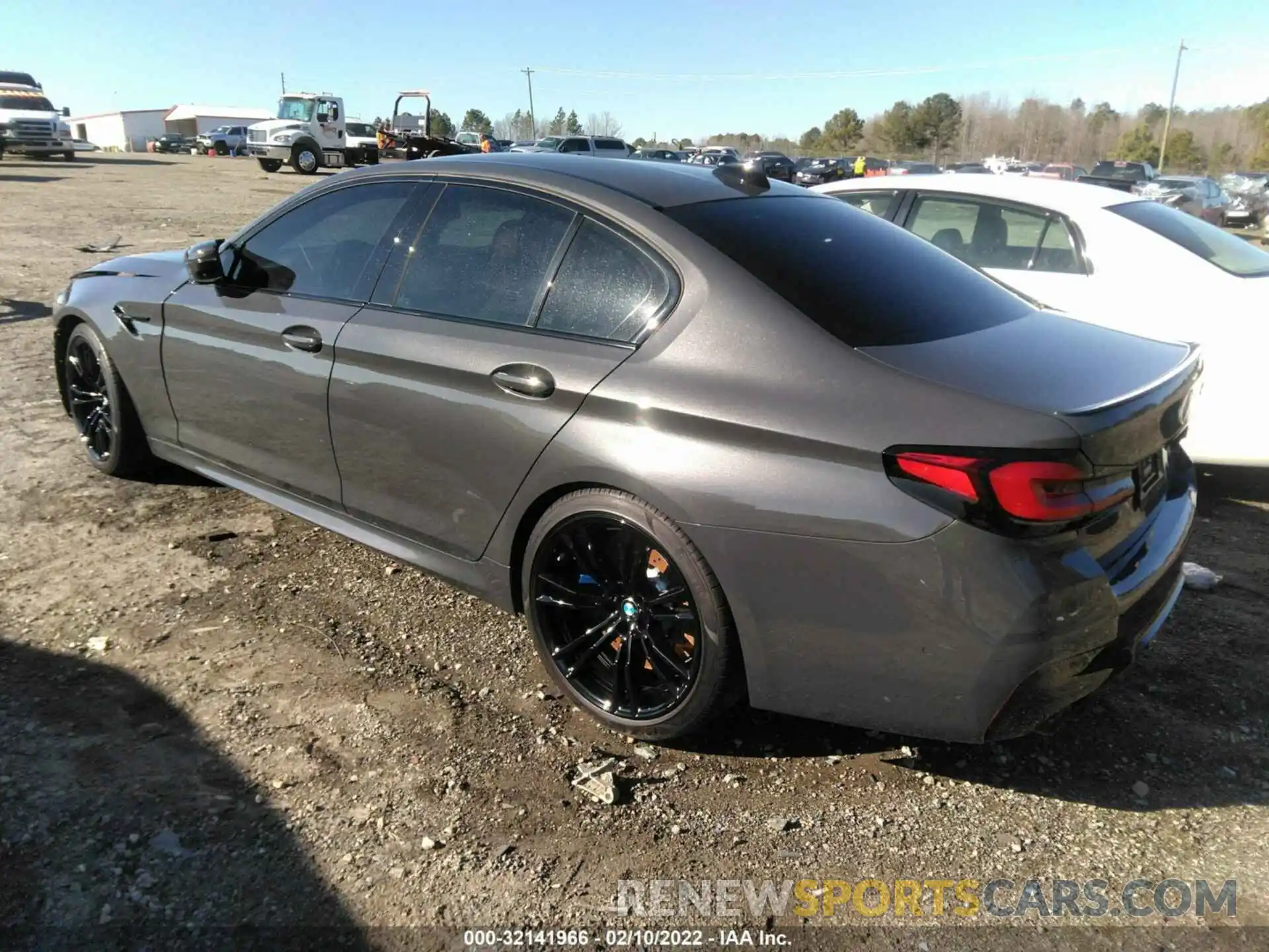 3 Photograph of a damaged car WBS83CH02MCG45135 BMW M5 2021