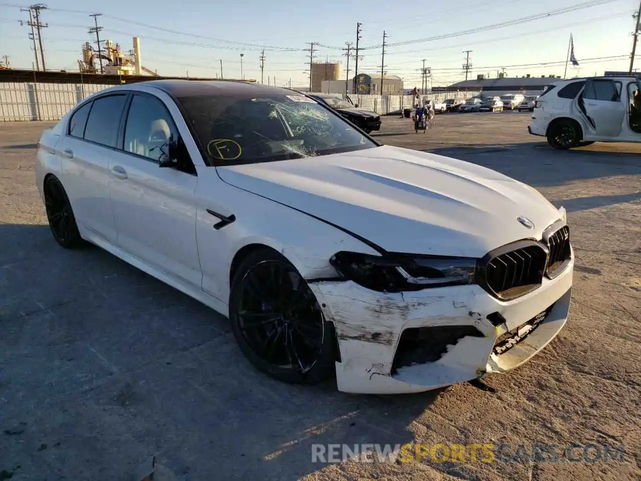 1 Photograph of a damaged car WBS83CH03MCF15445 BMW M5 2021