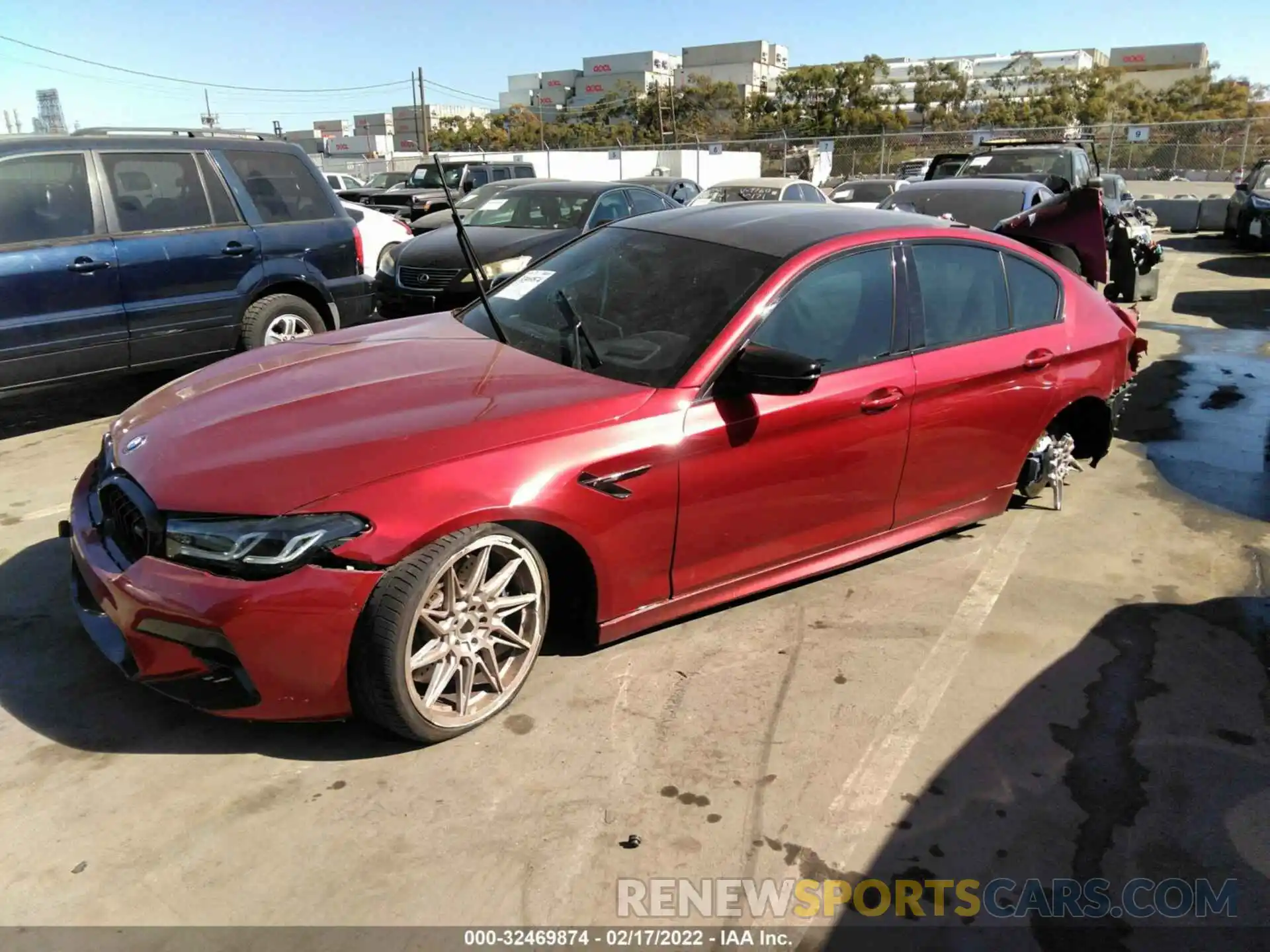 2 Photograph of a damaged car WBS83CH04MCF36000 BMW M5 2021