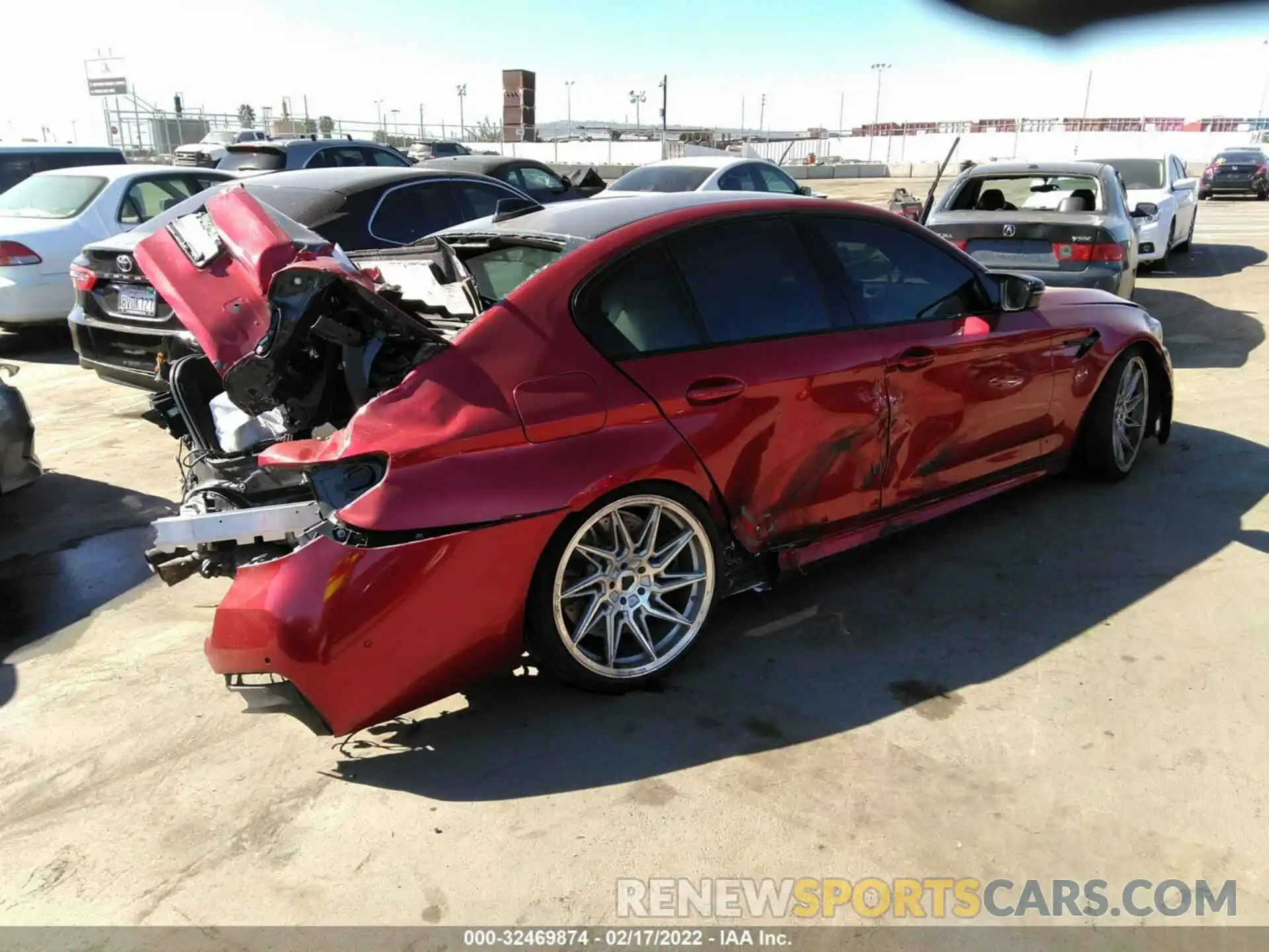 4 Photograph of a damaged car WBS83CH04MCF36000 BMW M5 2021