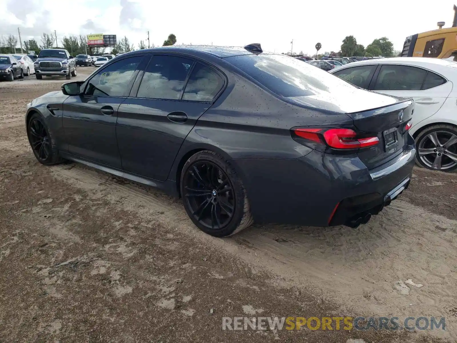 3 Photograph of a damaged car WBS83CH04MCF76691 BMW M5 2021