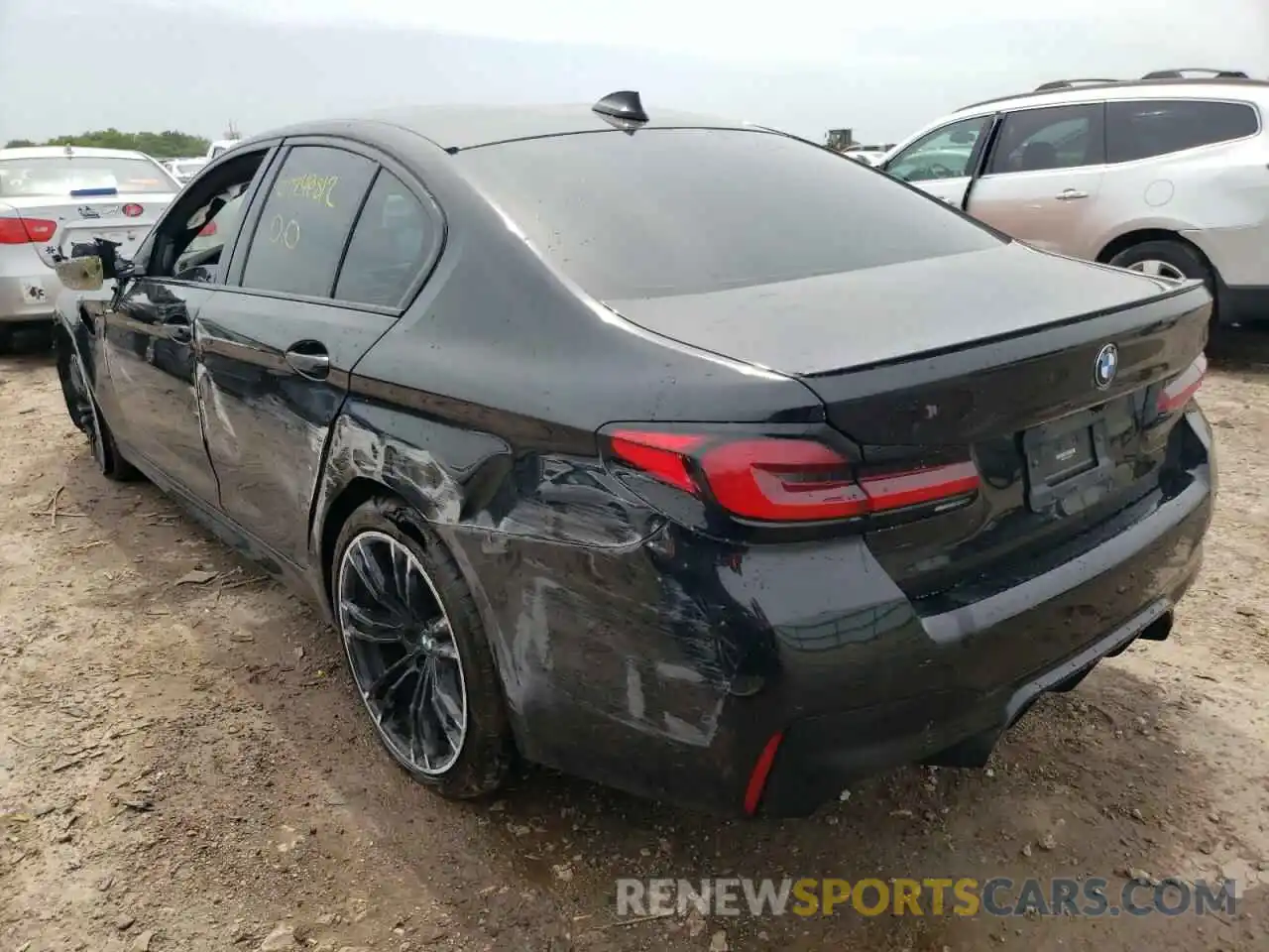 3 Photograph of a damaged car WBS83CH06MCF08134 BMW M5 2021