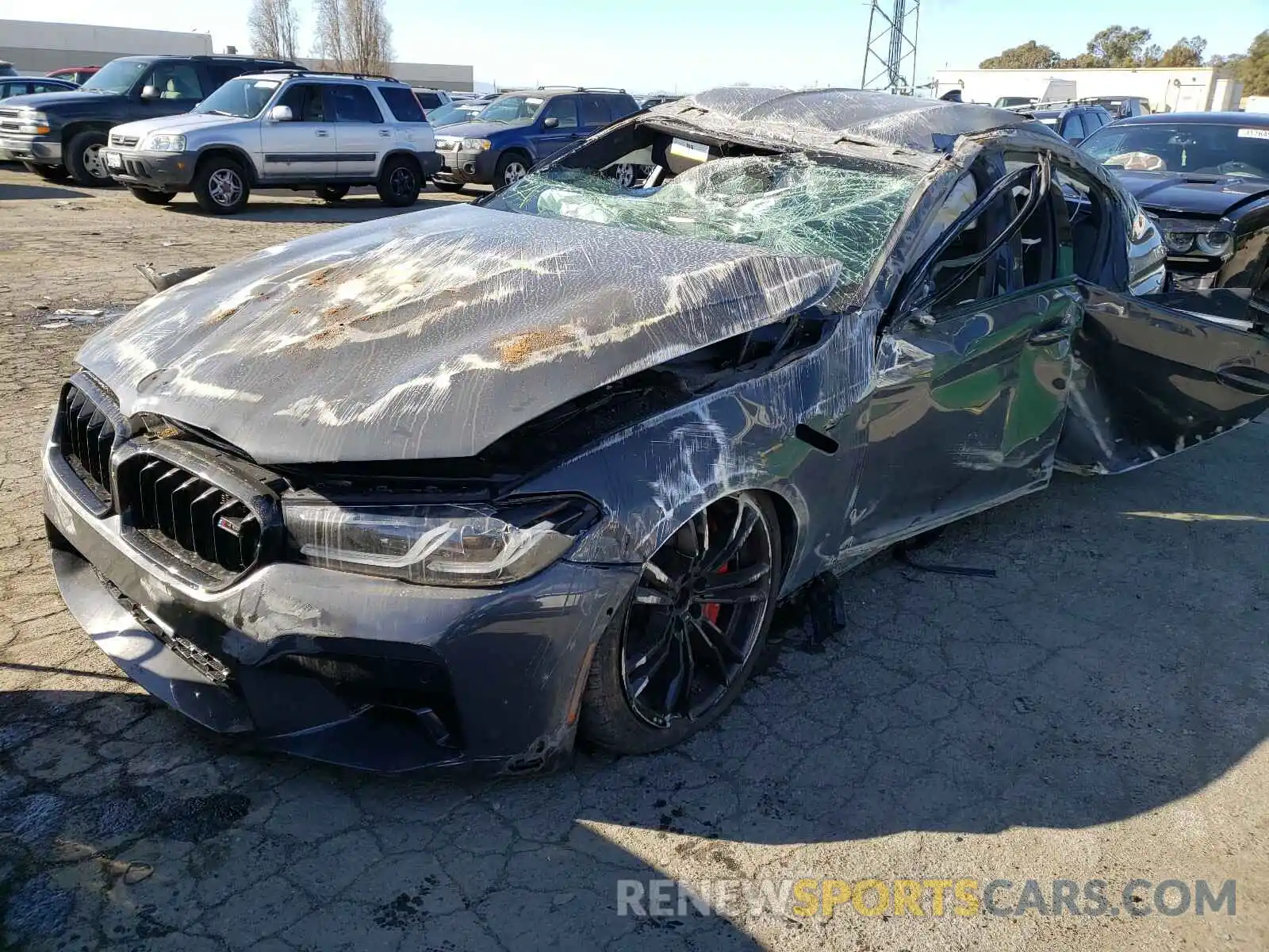 2 Photograph of a damaged car WBS83CH06MCF81214 BMW M5 2021