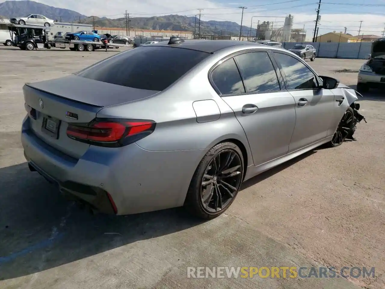 4 Photograph of a damaged car WBS83CH06MCH02520 BMW M5 2021