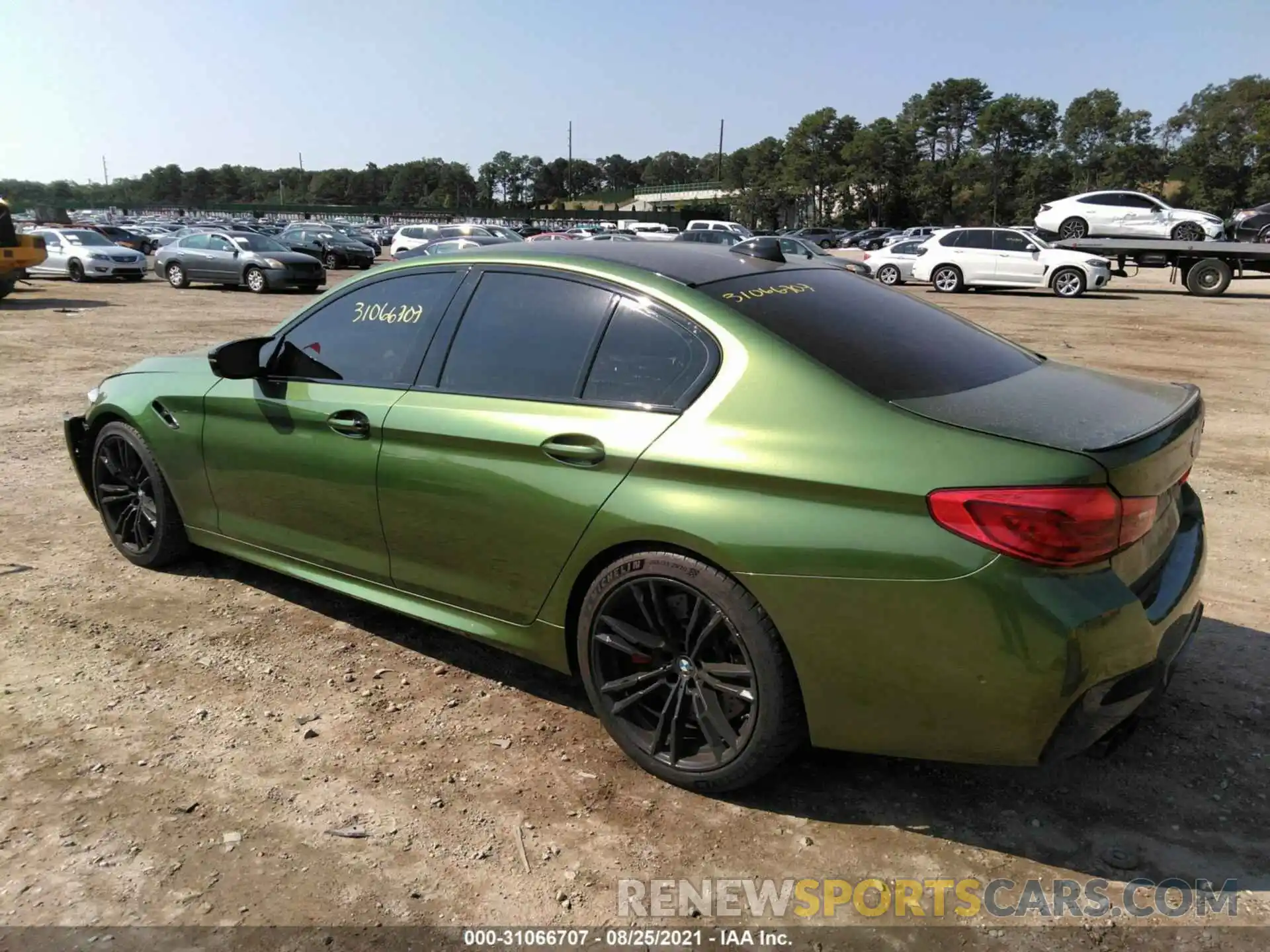 3 Photograph of a damaged car WBS83CH07MCF26108 BMW M5 2021