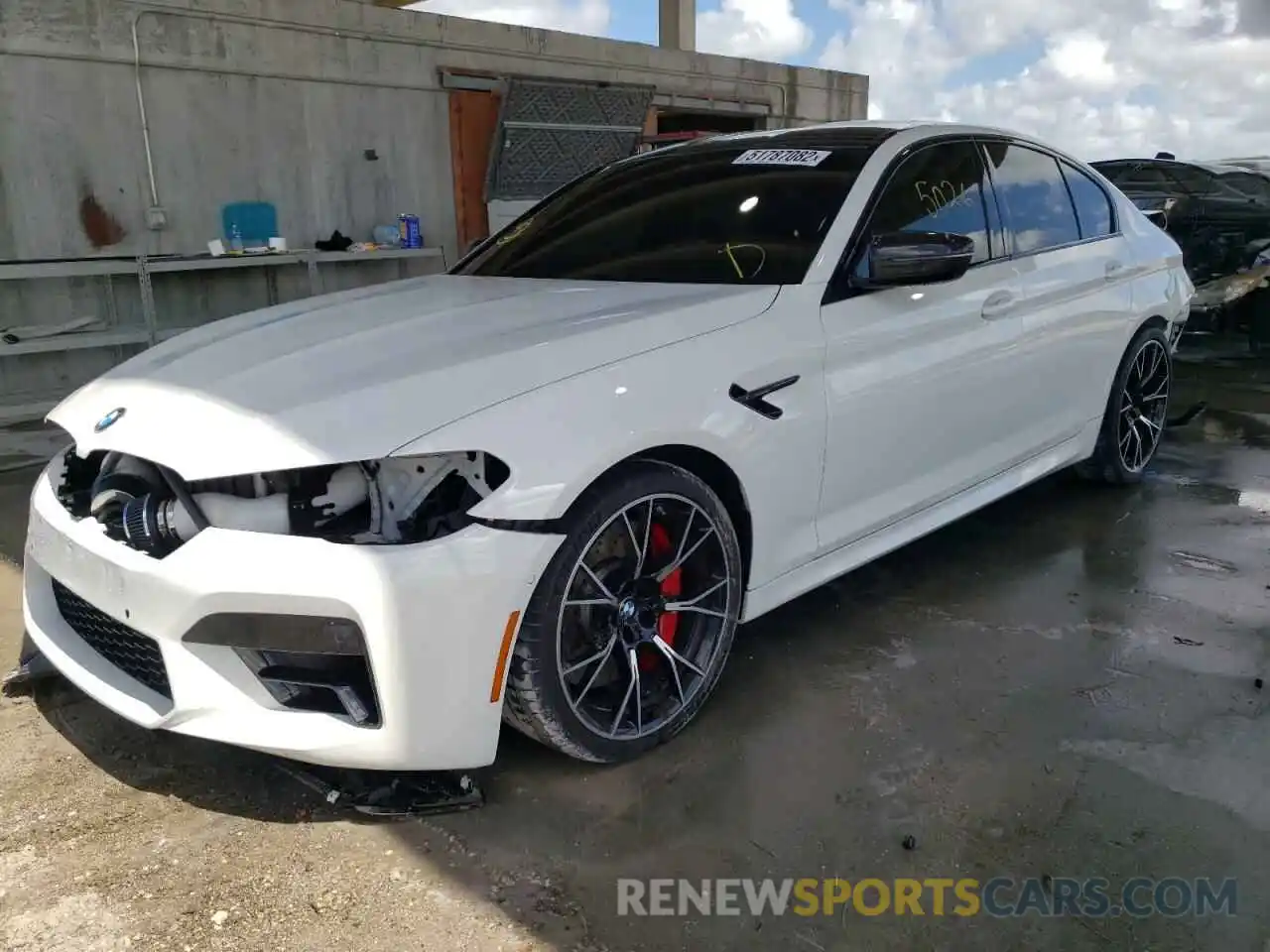 2 Photograph of a damaged car WBS83CH07MCF30207 BMW M5 2021