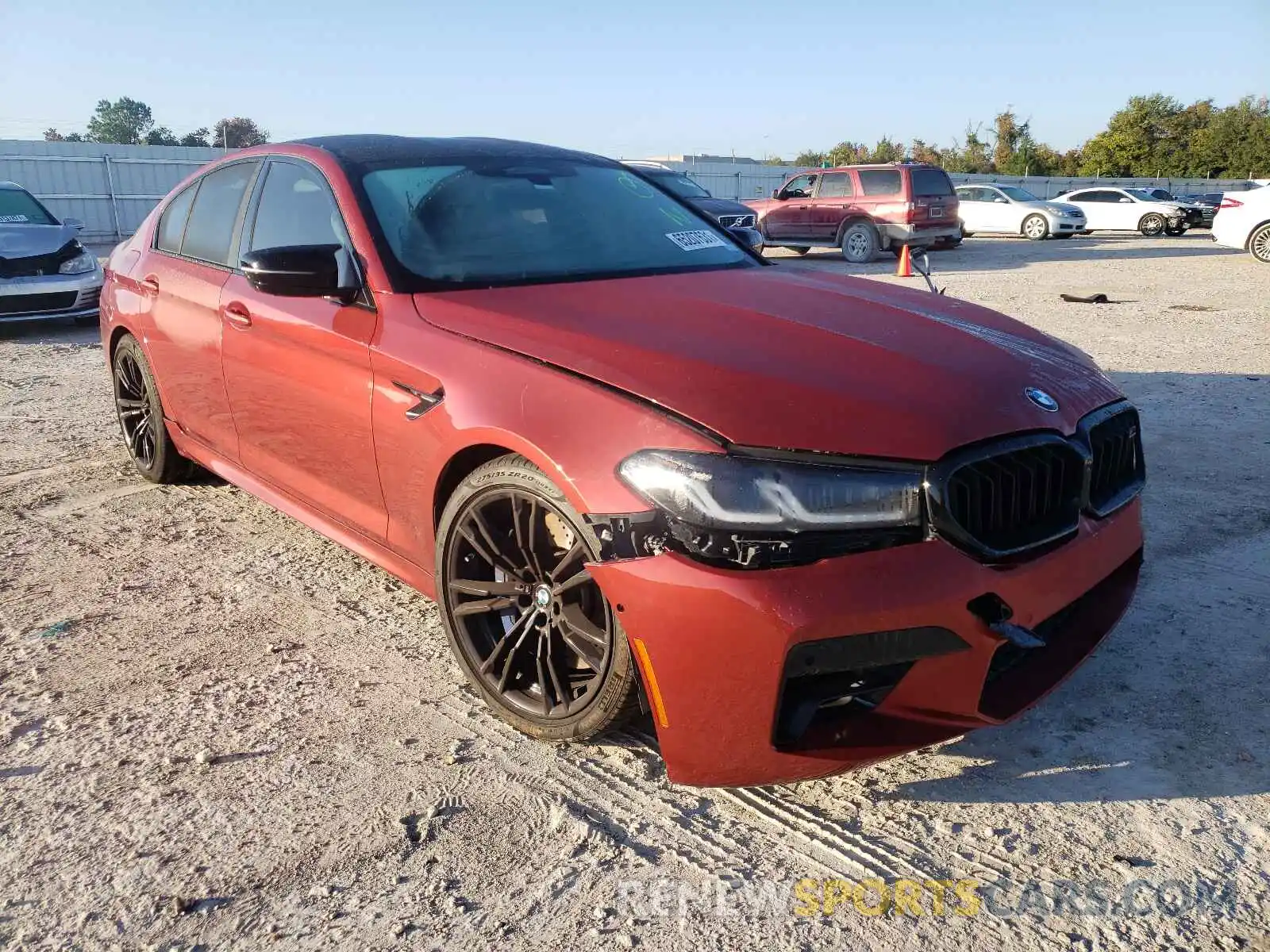 1 Photograph of a damaged car WBS83CH09MCF30161 BMW M5 2021