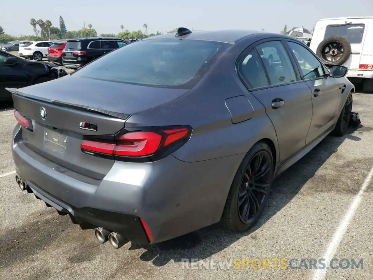 4 Photograph of a damaged car WBS83CH0XMCH05033 BMW M5 2021