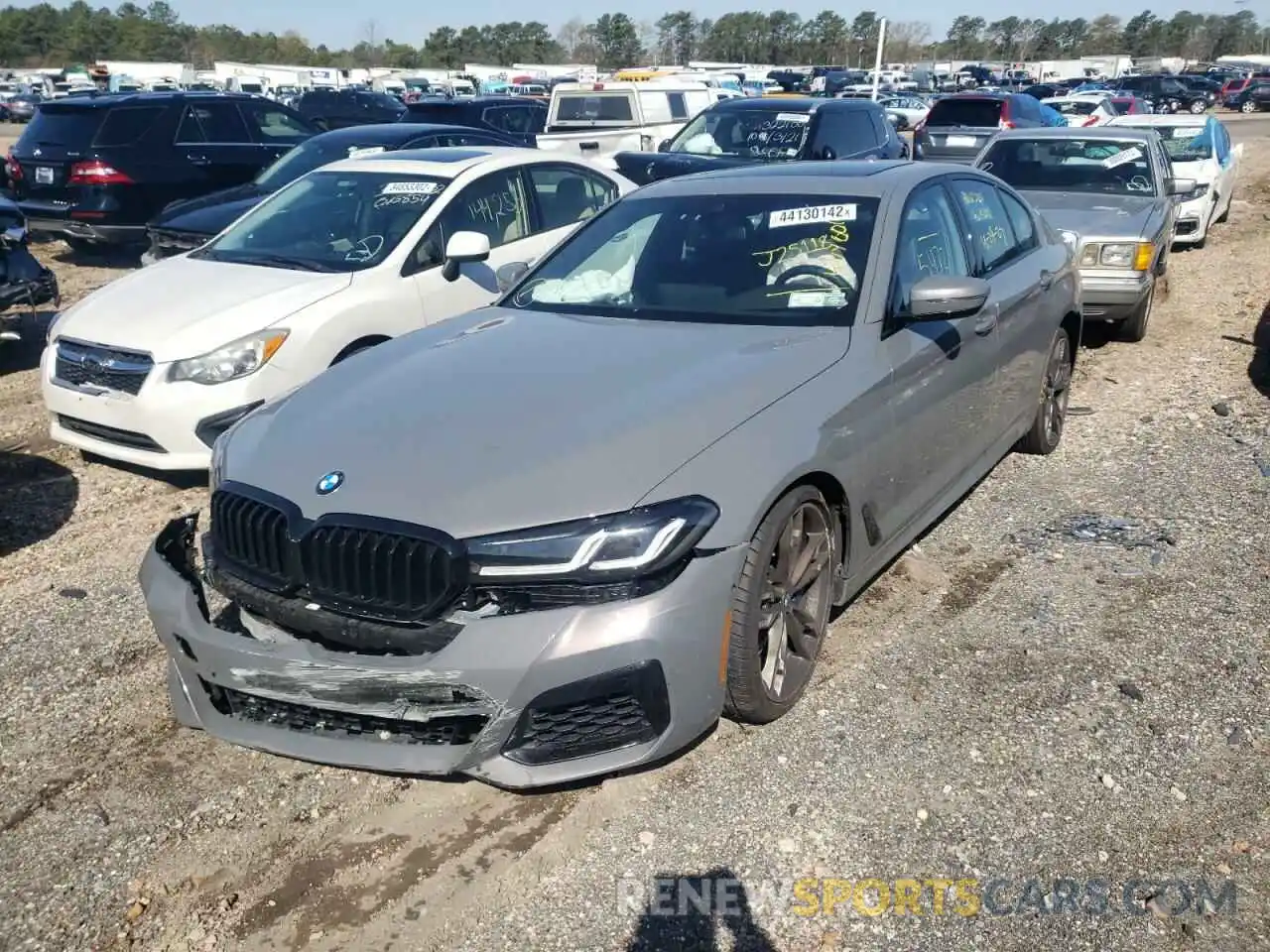 2 Photograph of a damaged car WBA13BK00NCJ25118 BMW M5 2022