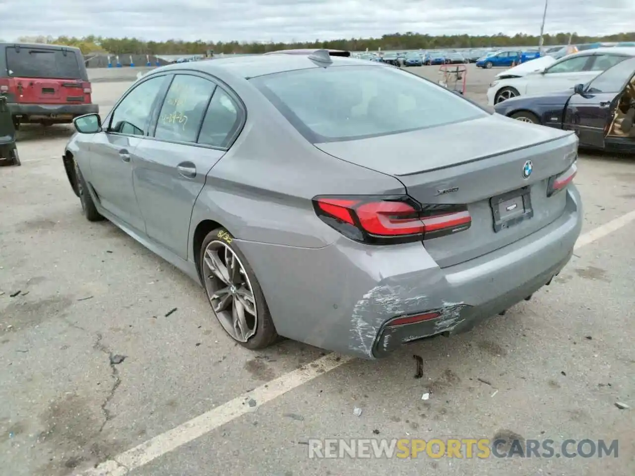 3 Photograph of a damaged car WBA13BK00NCJ25118 BMW M5 2022