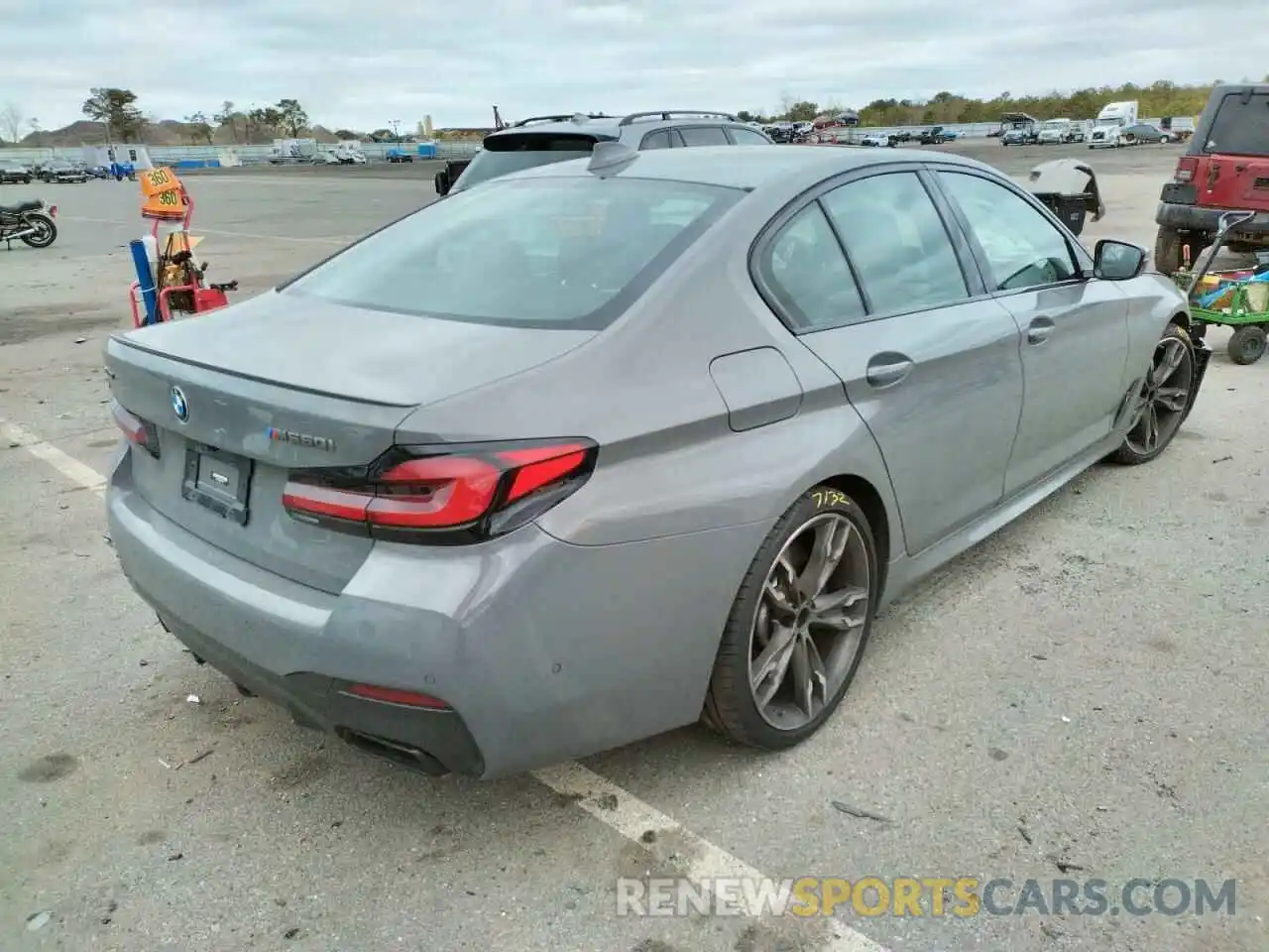 4 Photograph of a damaged car WBA13BK00NCJ25118 BMW M5 2022