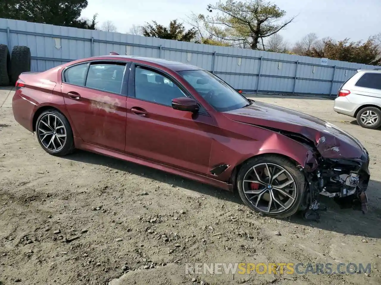 4 Фотография поврежденного автомобиля WBA13BK00NCJ93306 BMW M5 2022