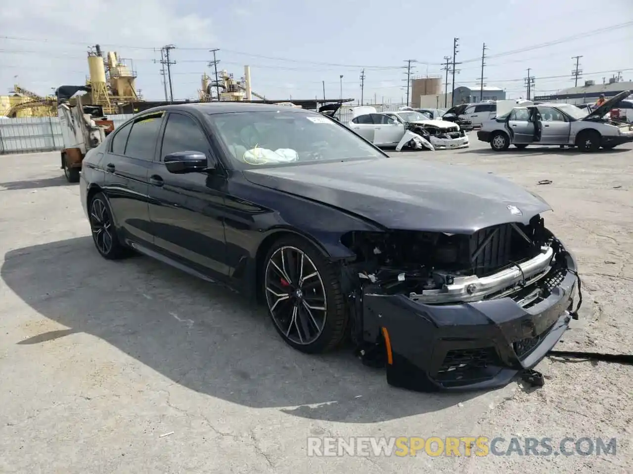 1 Photograph of a damaged car WBA13BK06NCJ38326 BMW M5 2022