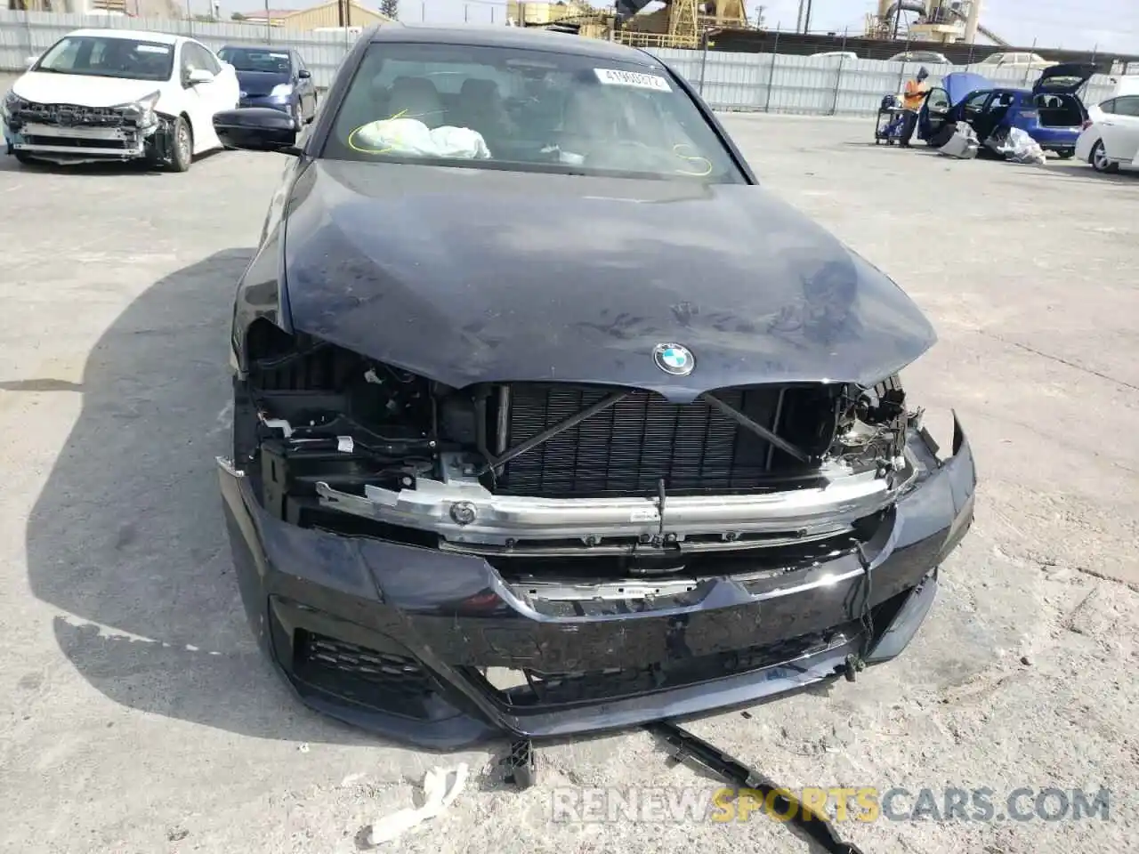 9 Photograph of a damaged car WBA13BK06NCJ38326 BMW M5 2022