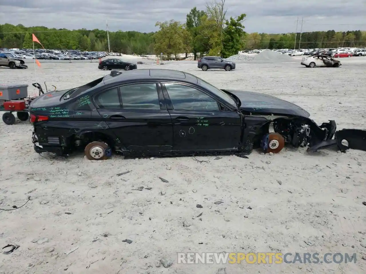 9 Photograph of a damaged car WBA13BK08NCH74491 BMW M5 2022