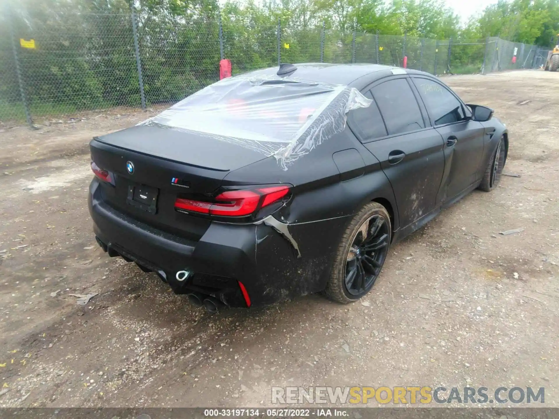 4 Photograph of a damaged car WBS83CH03NCJ21507 BMW M5 2022