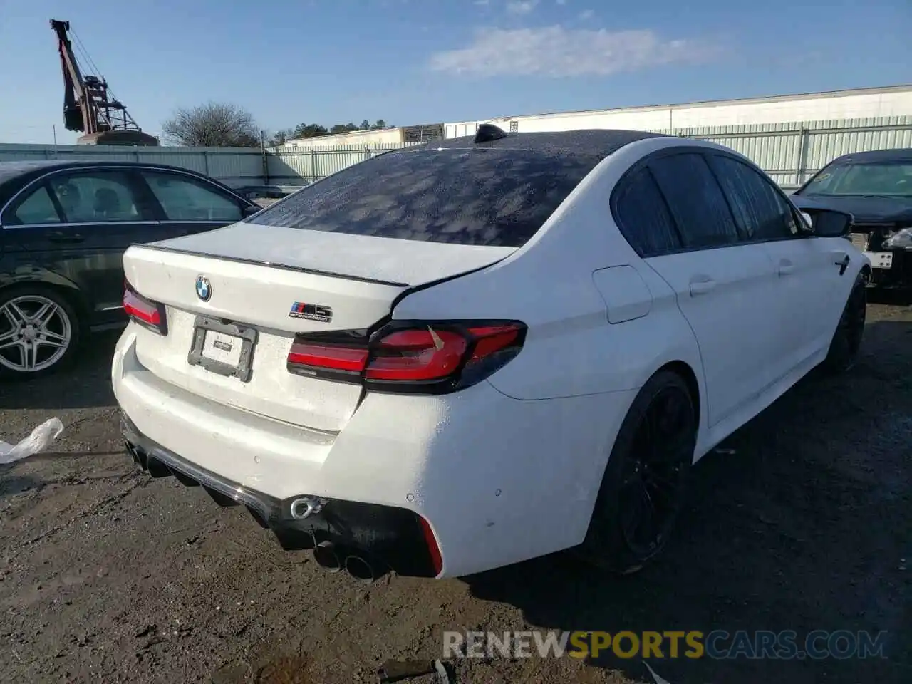 4 Photograph of a damaged car WBS83CH07NCH72531 BMW M5 2022