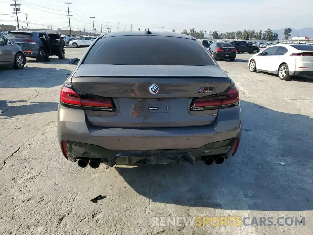 6 Photograph of a damaged car WBS83CH05PCL21498 BMW M5 2023