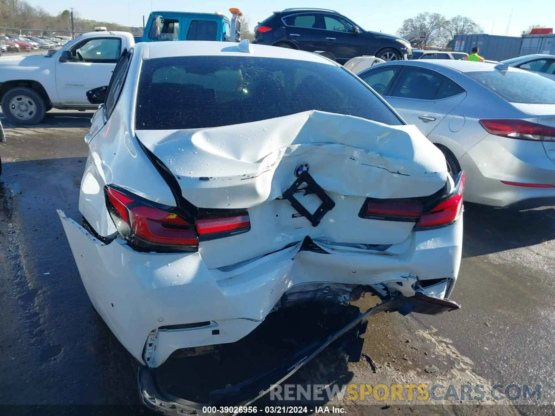 16 Photograph of a damaged car WBA13BK04PCN05808 BMW M550 2023