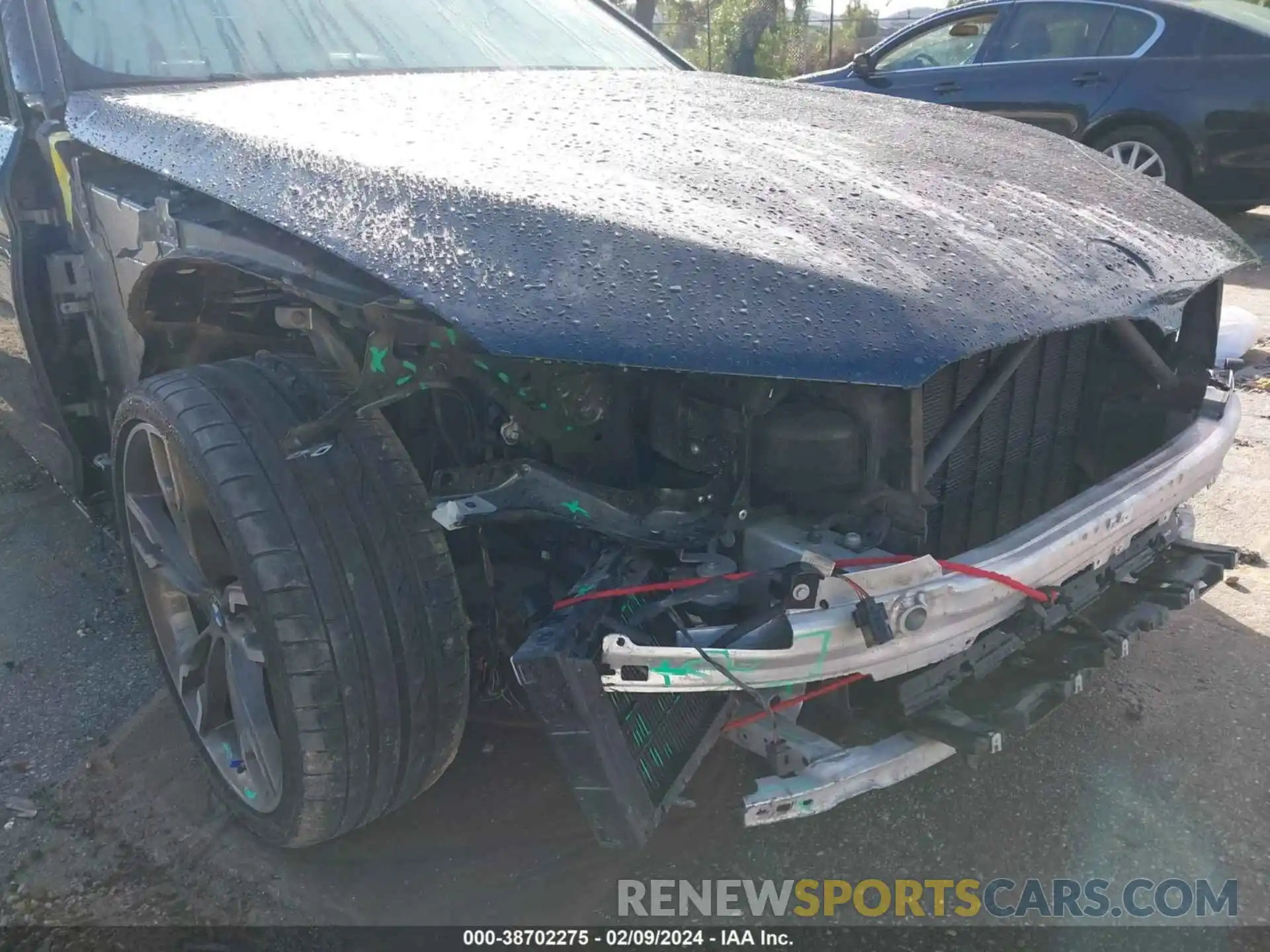 18 Photograph of a damaged car WBAJB9C59KB464323 BMW M550I 2019