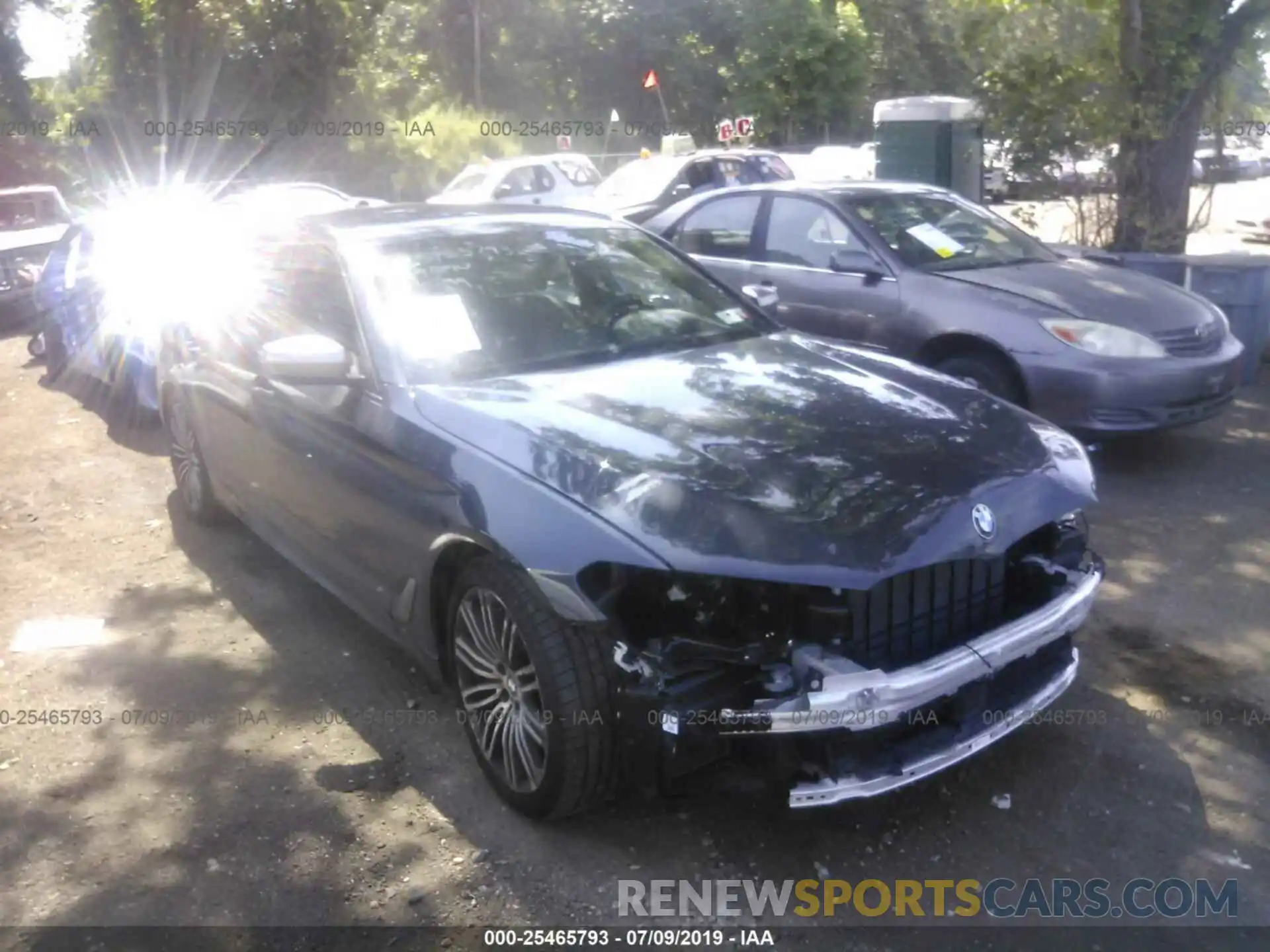 1 Photograph of a damaged car WBAJB9C55KB288838 BMW M550XI 2019