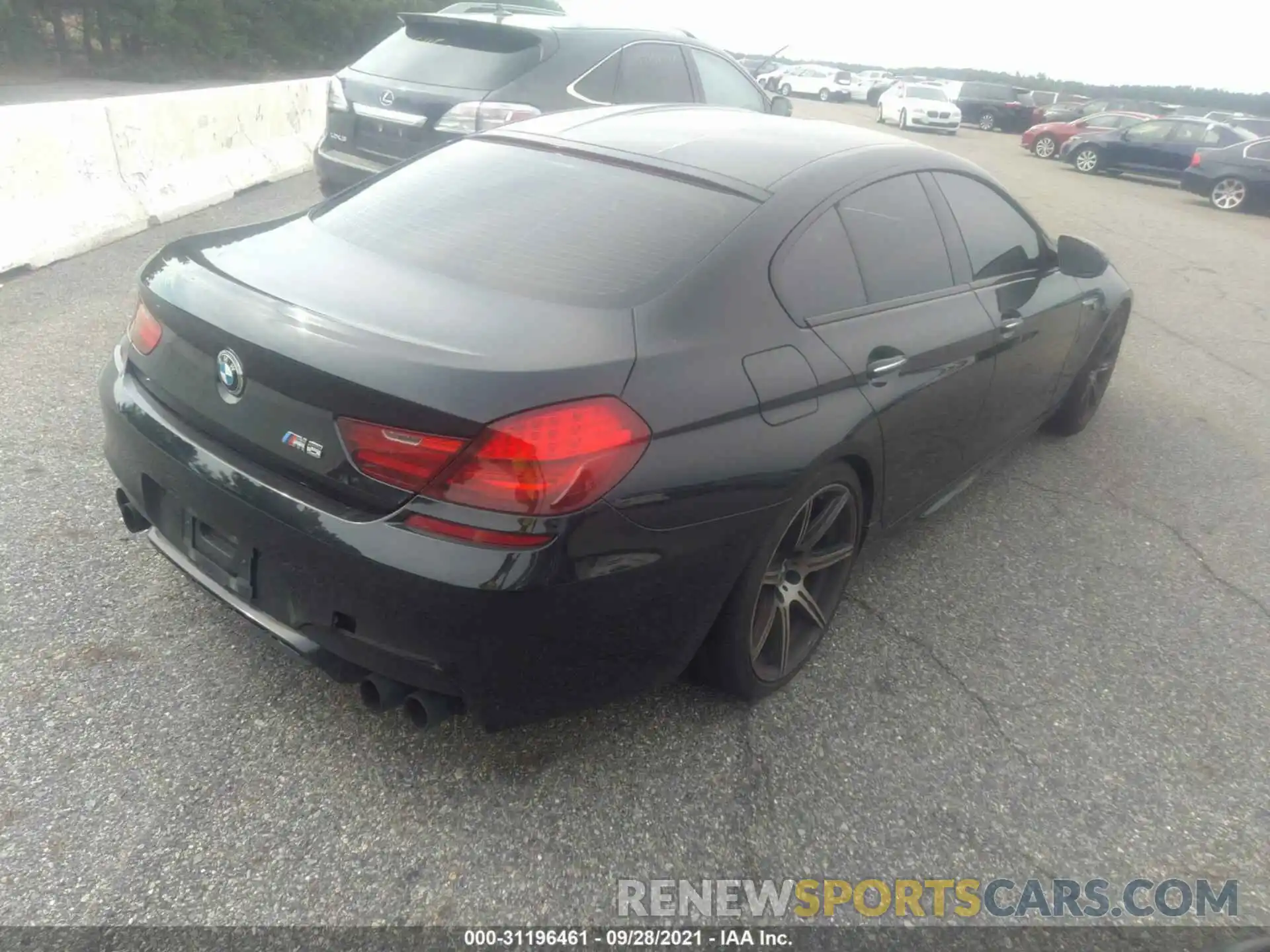 4 Photograph of a damaged car WBS6E9C58KG808459 BMW M6 2019