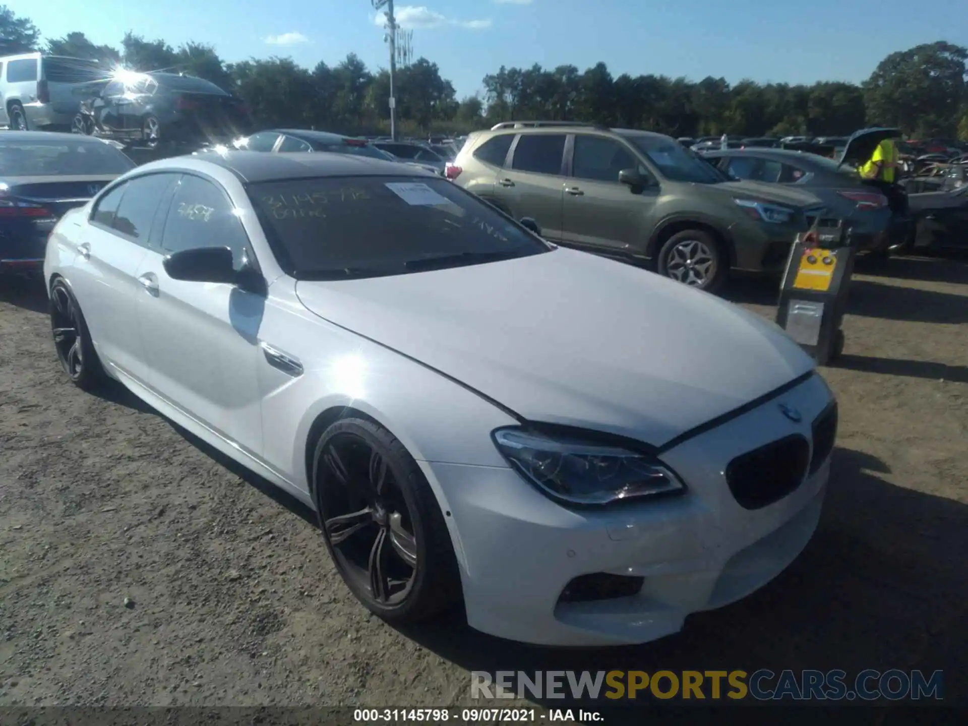 1 Photograph of a damaged car WBS6E9C58KG808476 BMW M6 2019