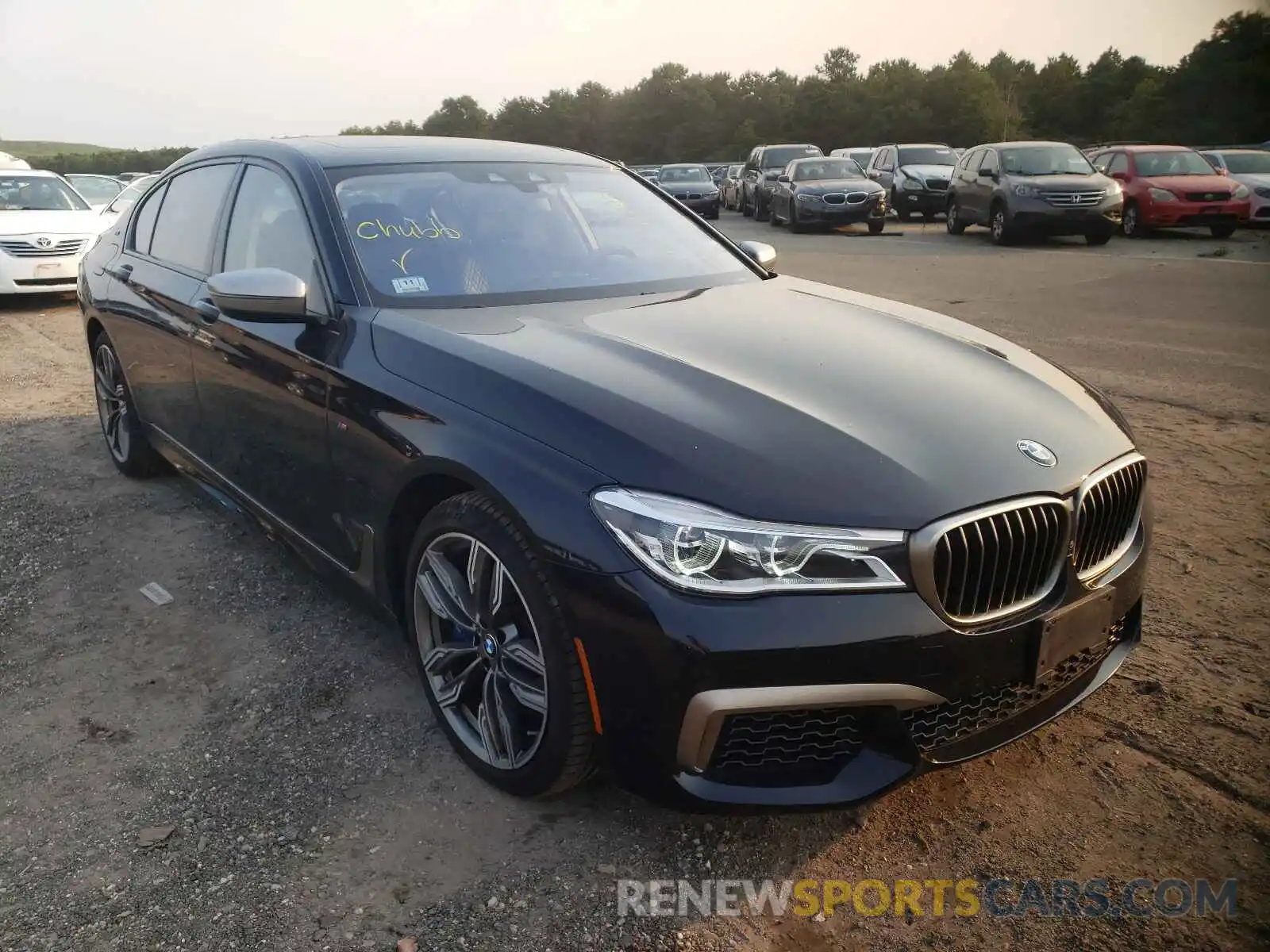 1 Photograph of a damaged car WBA7H6C51KG615097 BMW M7 2019