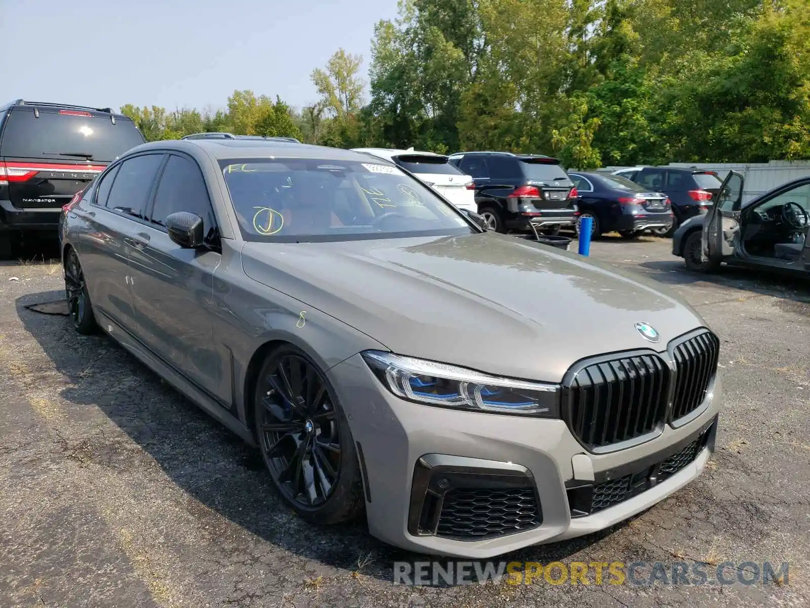 1 Photograph of a damaged car WBA7U6C0XLBM62959 BMW M7 2020