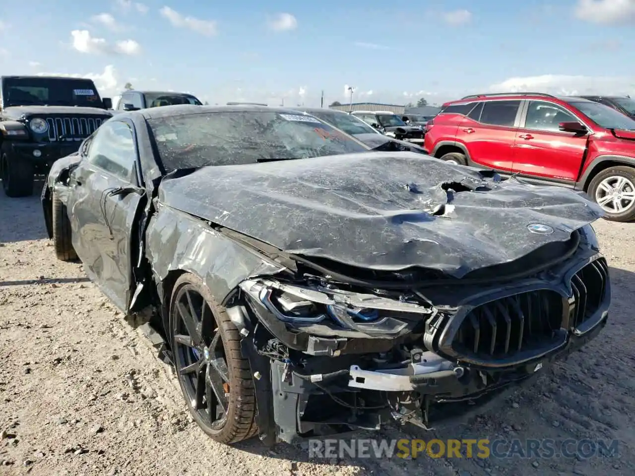 1 Photograph of a damaged car WBABC4C50KBU96016 BMW M8 2019