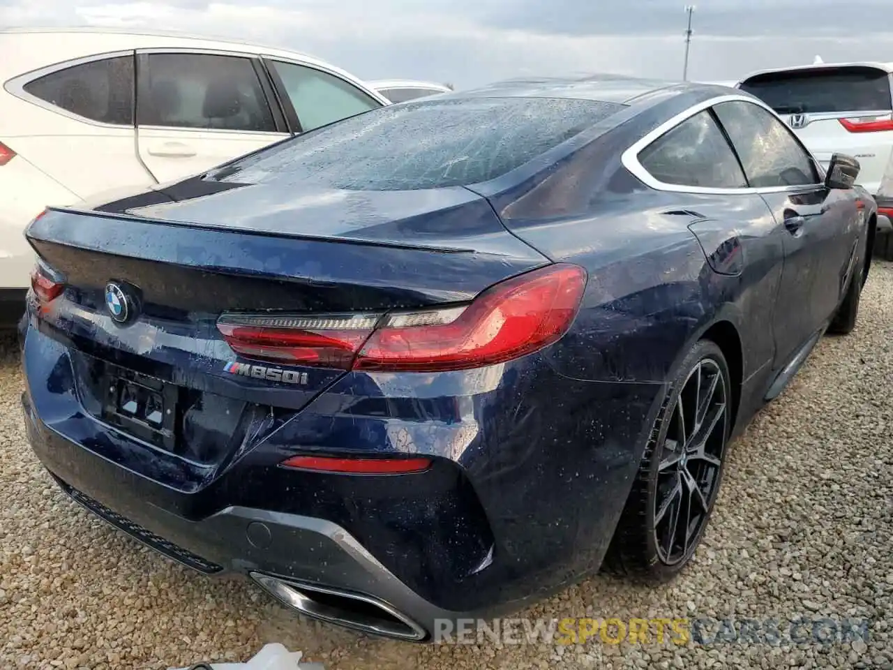 4 Photograph of a damaged car WBABC4C50KBU96565 BMW M8 2019