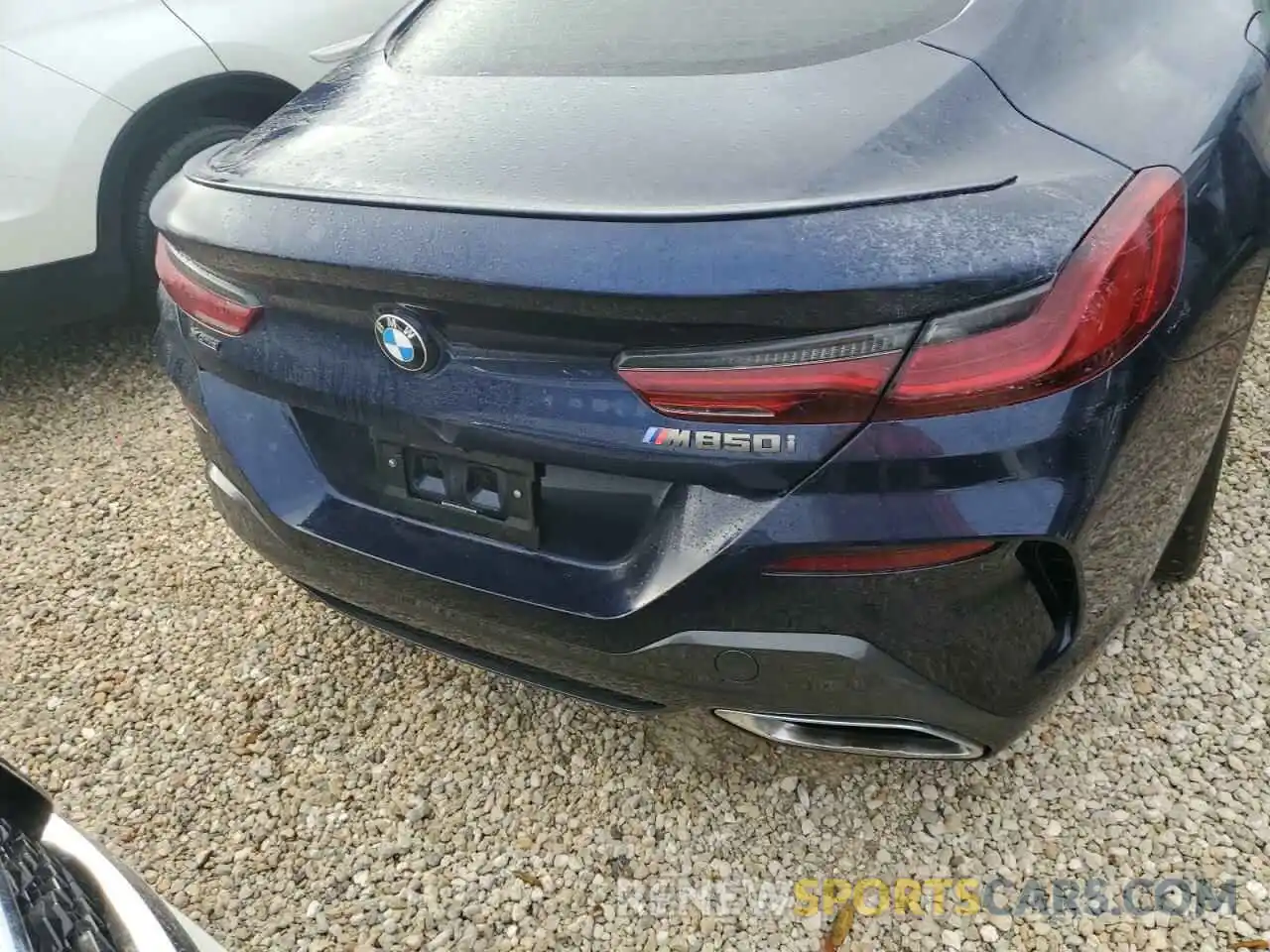 6 Photograph of a damaged car WBABC4C50KBU96565 BMW M8 2019