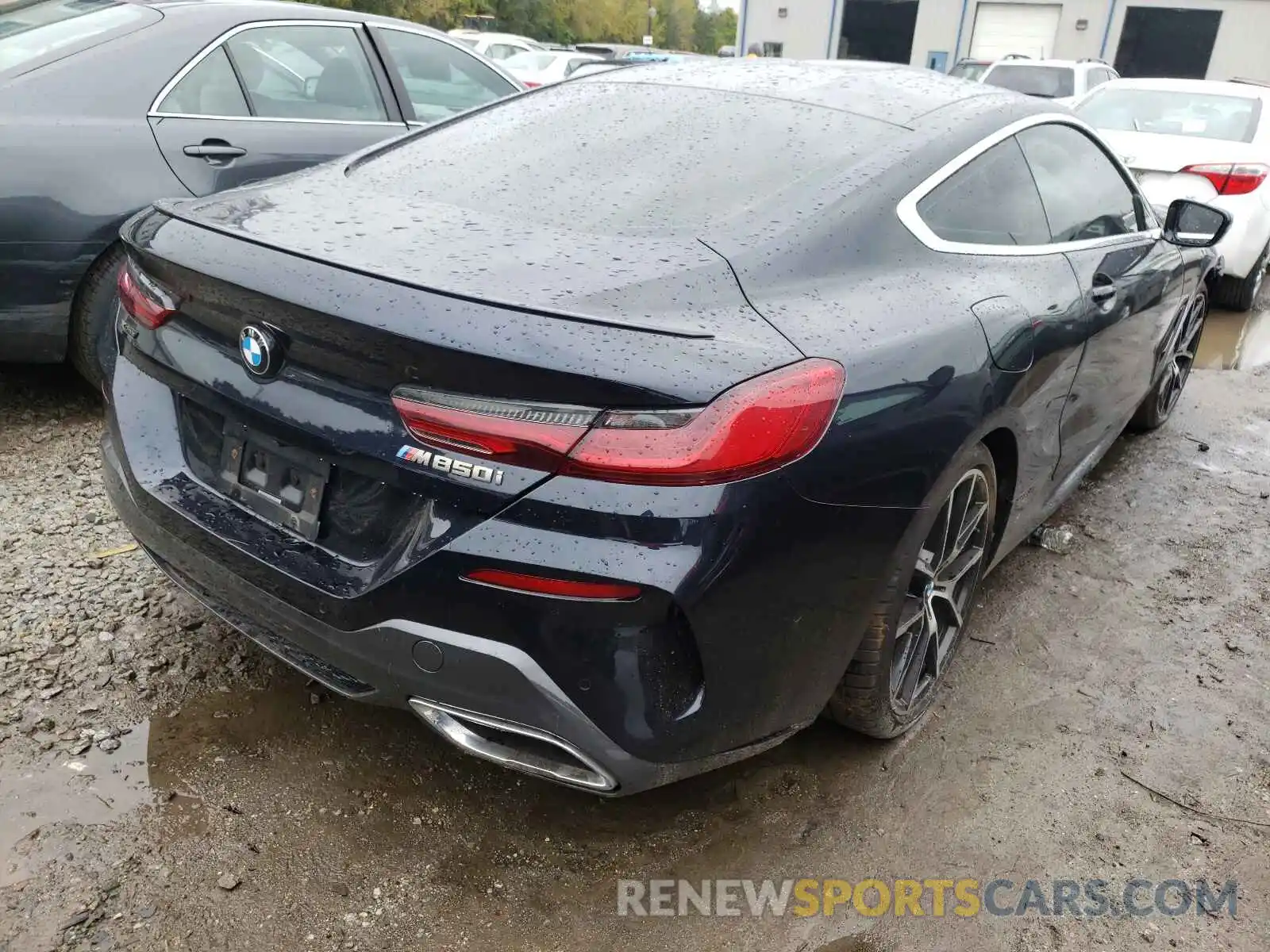 4 Photograph of a damaged car WBABC4C51KBU96333 BMW M8 2019