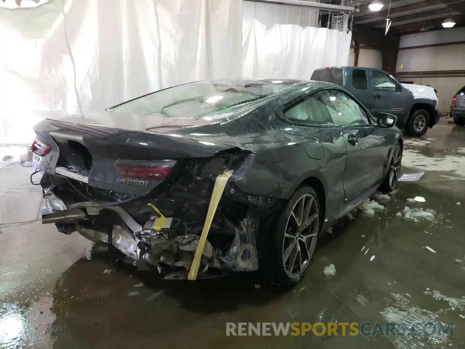 4 Photograph of a damaged car WBABC4C52KBU95997 BMW M8 2019