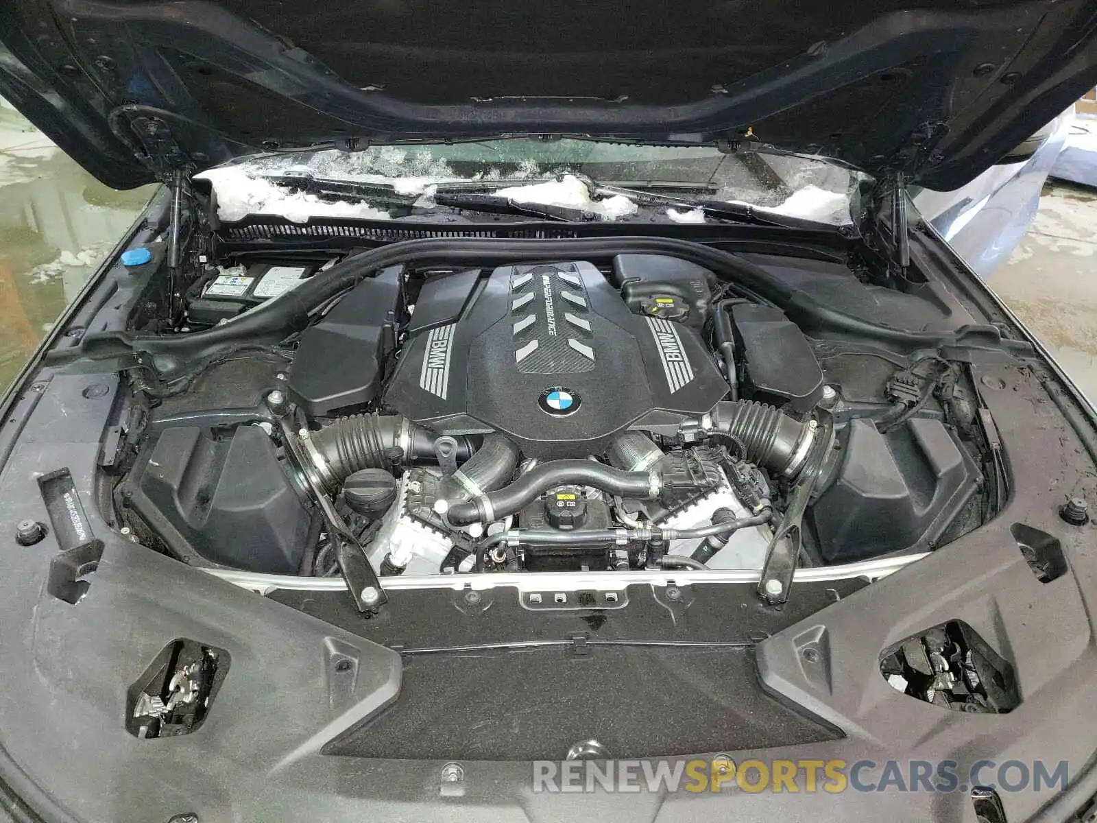 7 Photograph of a damaged car WBABC4C52KBU95997 BMW M8 2019