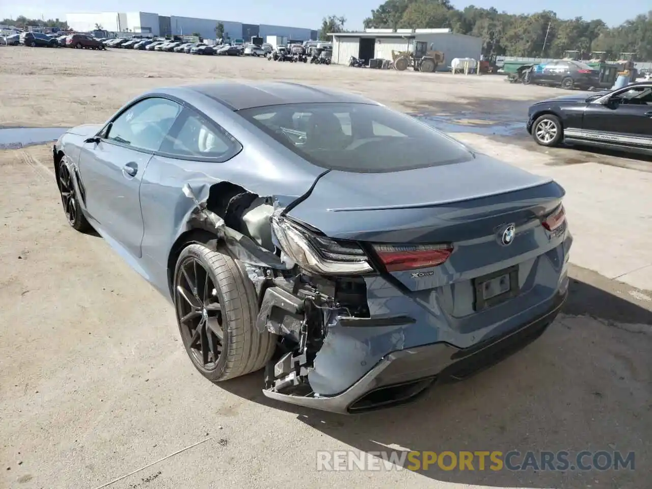 3 Photograph of a damaged car WBABC4C55KBJ35896 BMW M8 2019