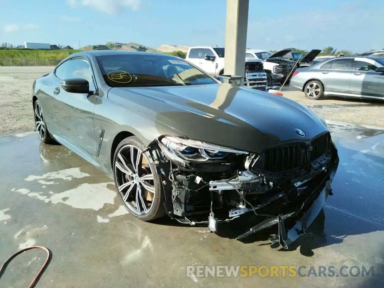 1 Photograph of a damaged car WBABC4C57KBU96286 BMW M8 2019