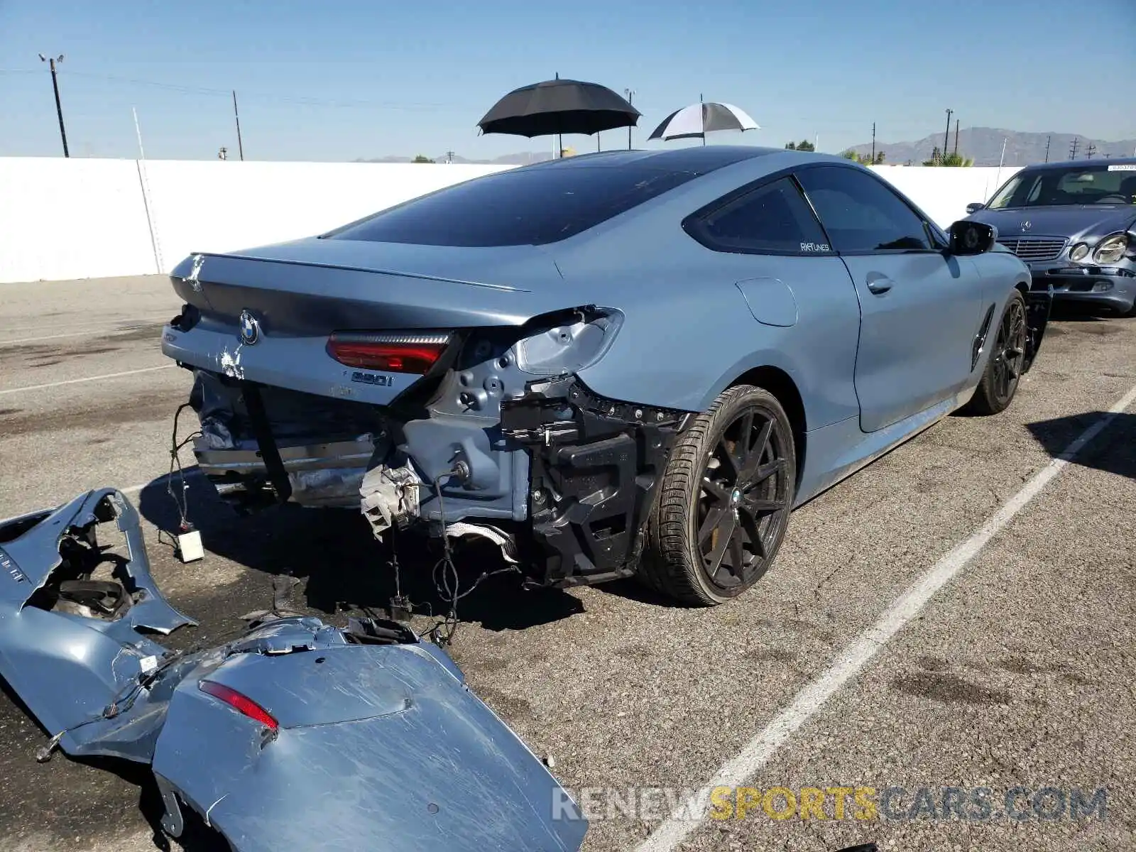 4 Photograph of a damaged car WBABC4C57KBU96868 BMW M8 2019