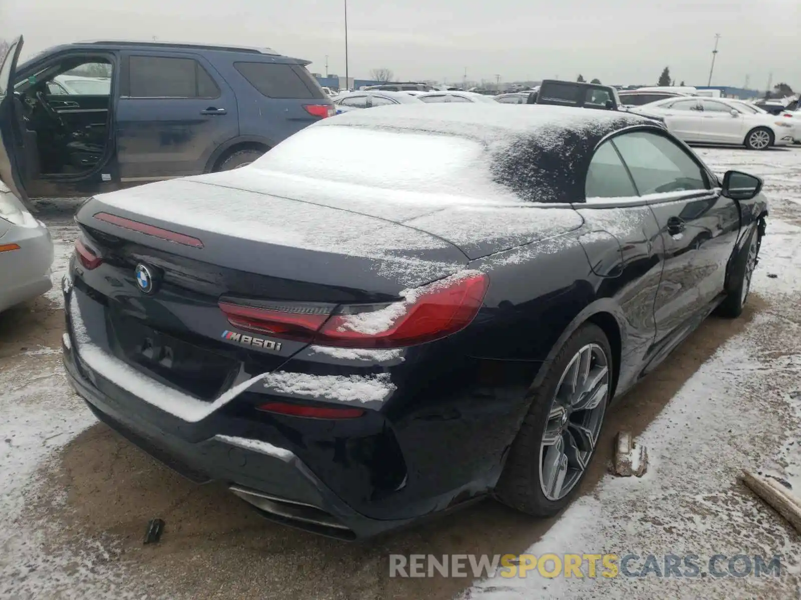 4 Photograph of a damaged car WBAFY4C51KBX29372 BMW M8 2019