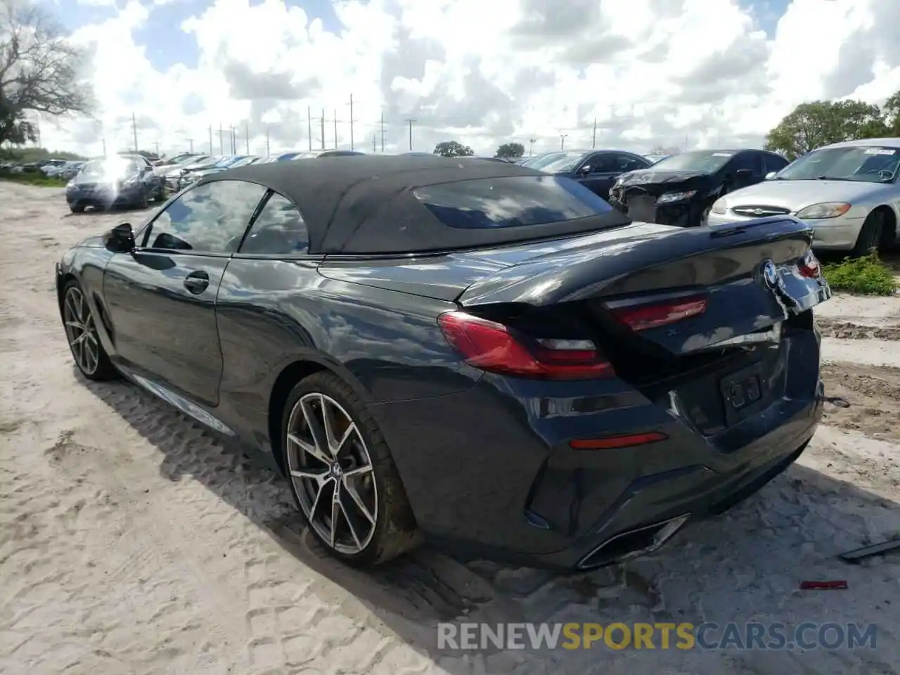 3 Photograph of a damaged car WBAFY4C52KBX29574 BMW M8 2019