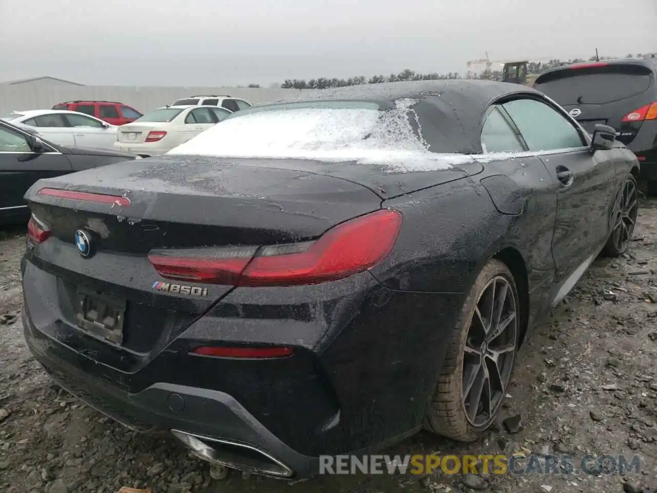 4 Photograph of a damaged car WBAFY4C53KBX38882 BMW M8 2019