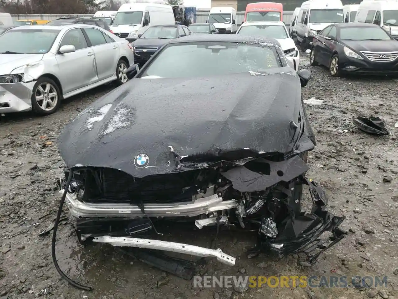 9 Photograph of a damaged car WBAFY4C53KBX38882 BMW M8 2019