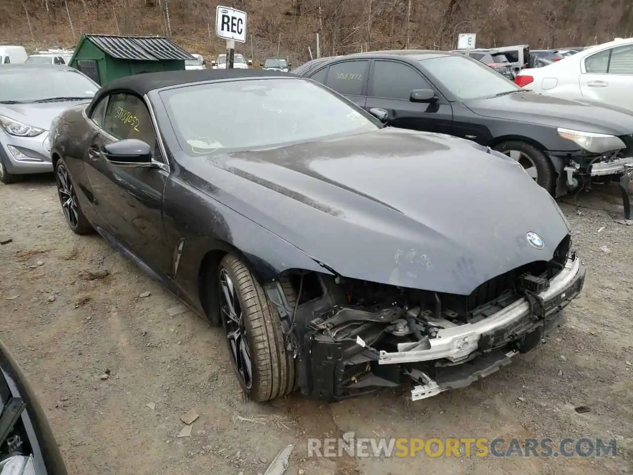 1 Photograph of a damaged car WBAFY4C54KBX29320 BMW M8 2019