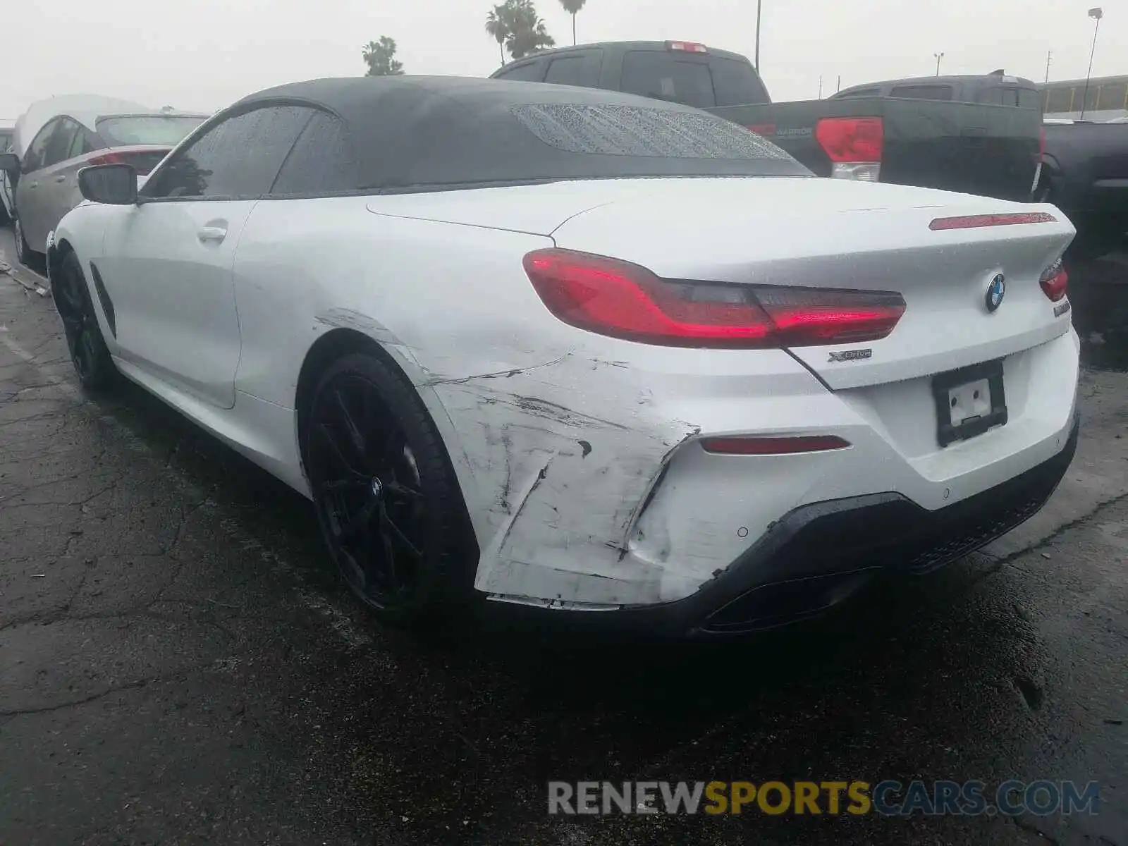 3 Photograph of a damaged car WBAFY4C55KBX39189 BMW M8 2019