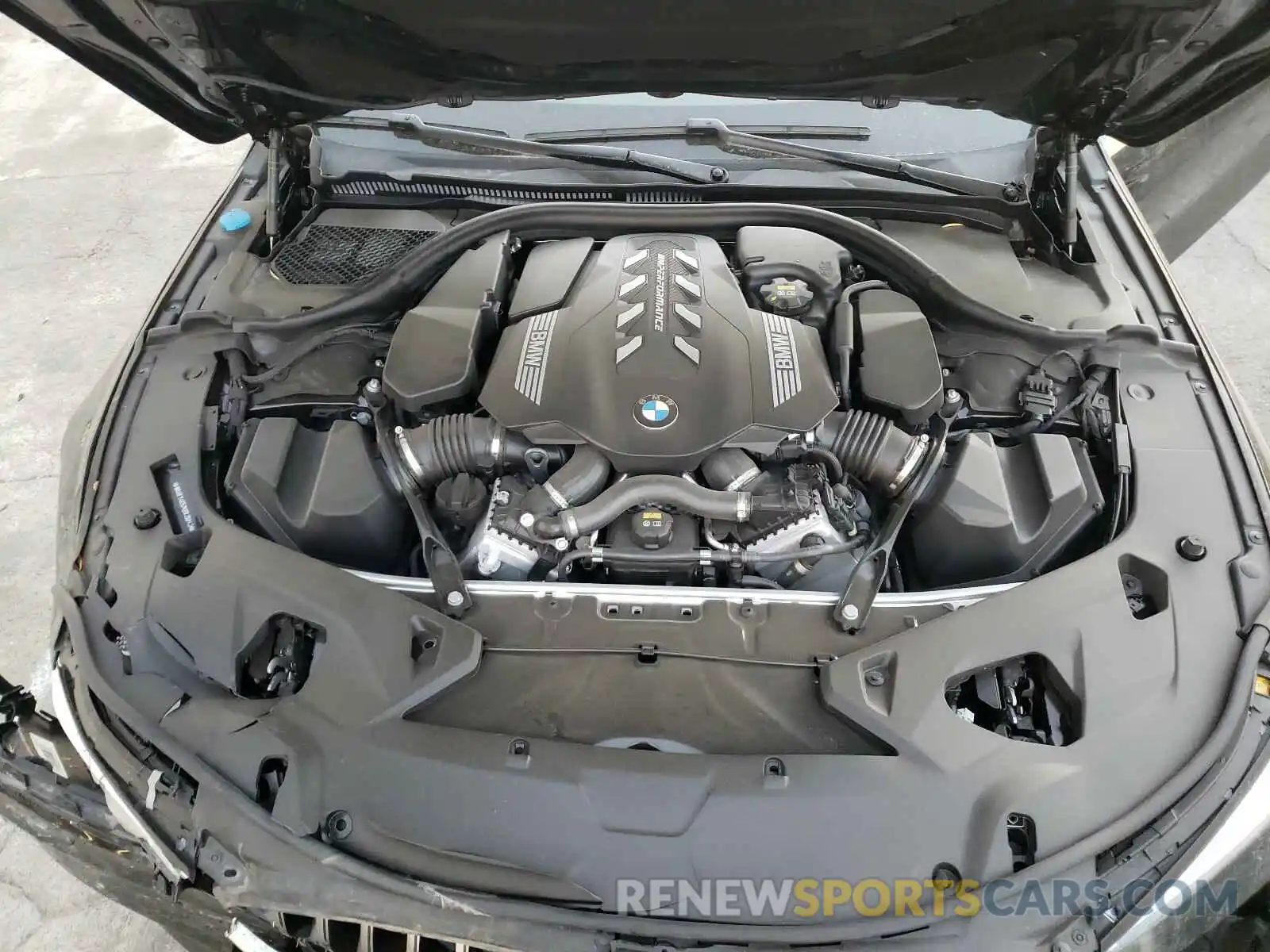 7 Фотография поврежденного автомобиля WBAFY4C57KBX39243 BMW M8 2019