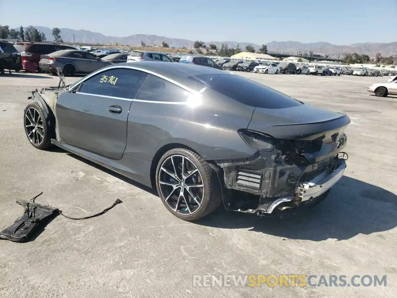 3 Photograph of a damaged car WBABC4C02LCE03094 BMW M8 2020