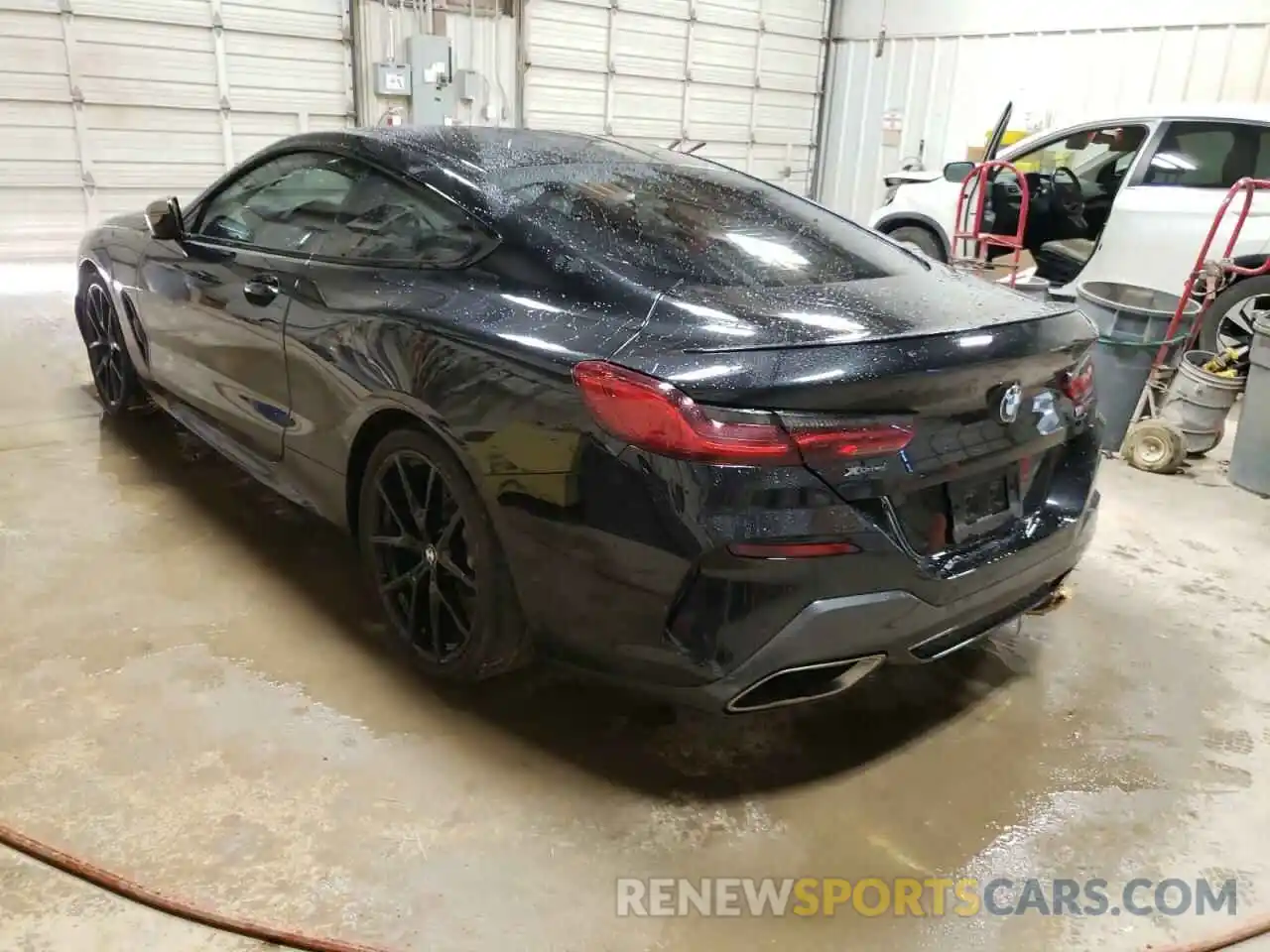 3 Photograph of a damaged car WBABC4C05LBU96972 BMW M8 2020